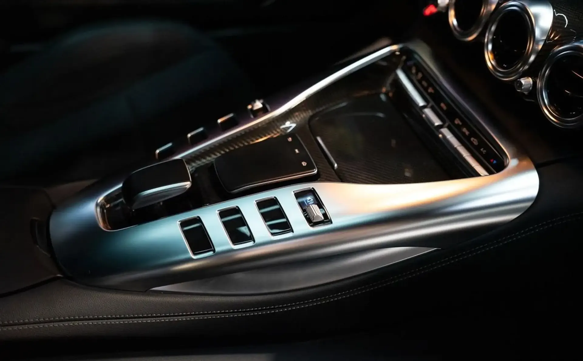 Mercedes-Benz AMG GT — photo 10