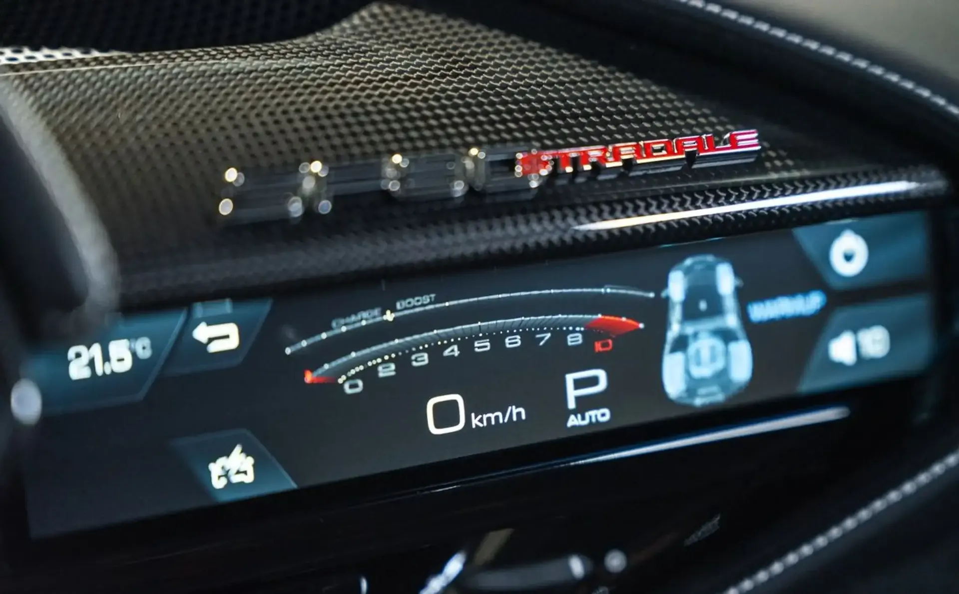 Ferrari SF90 — photo 12