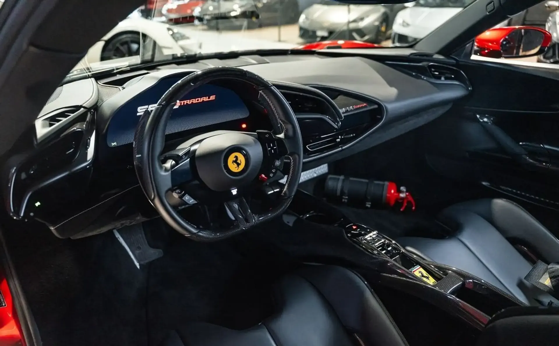 Ferrari SF90 — photo 8