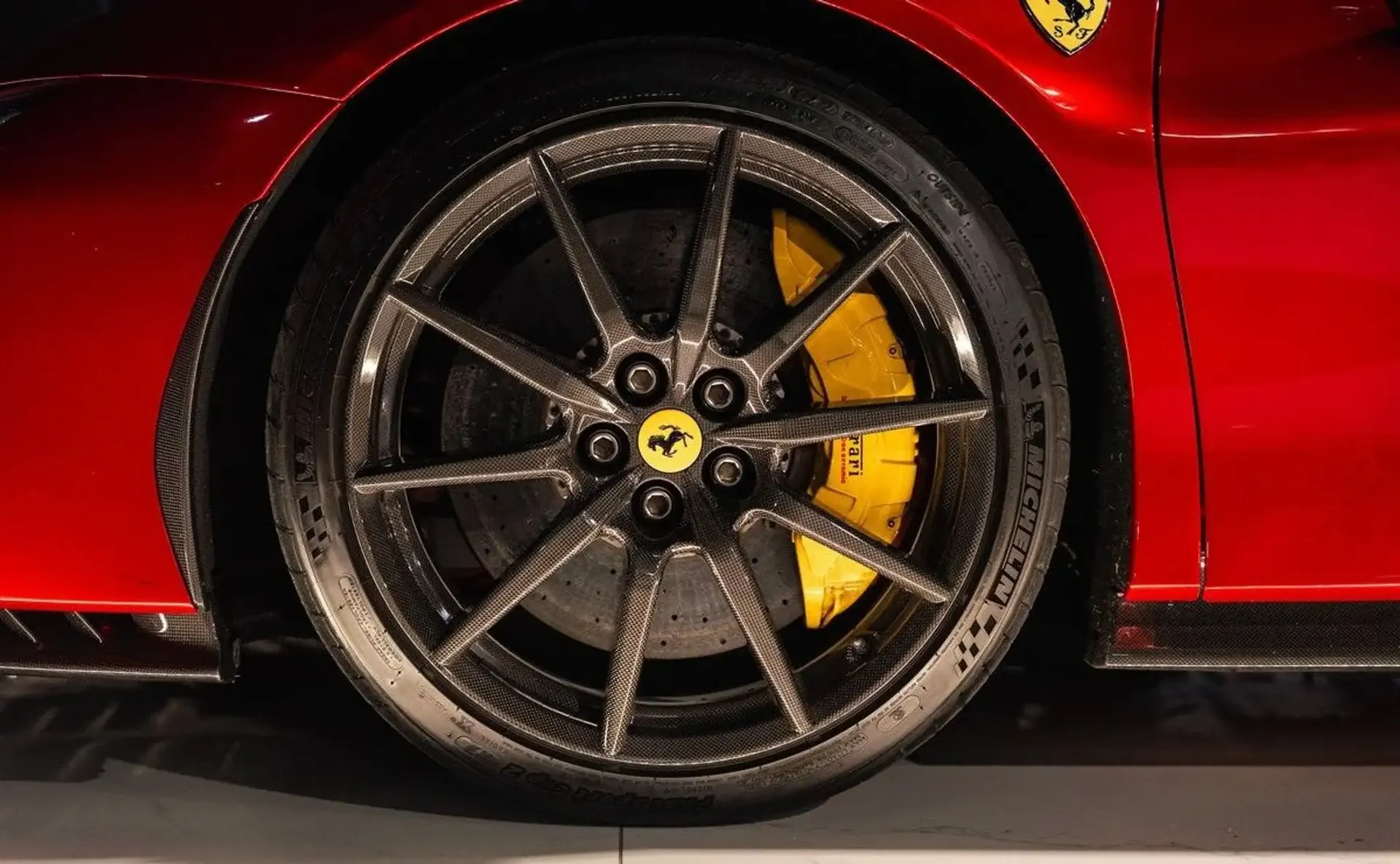 Ferrari SF90 — photo 7