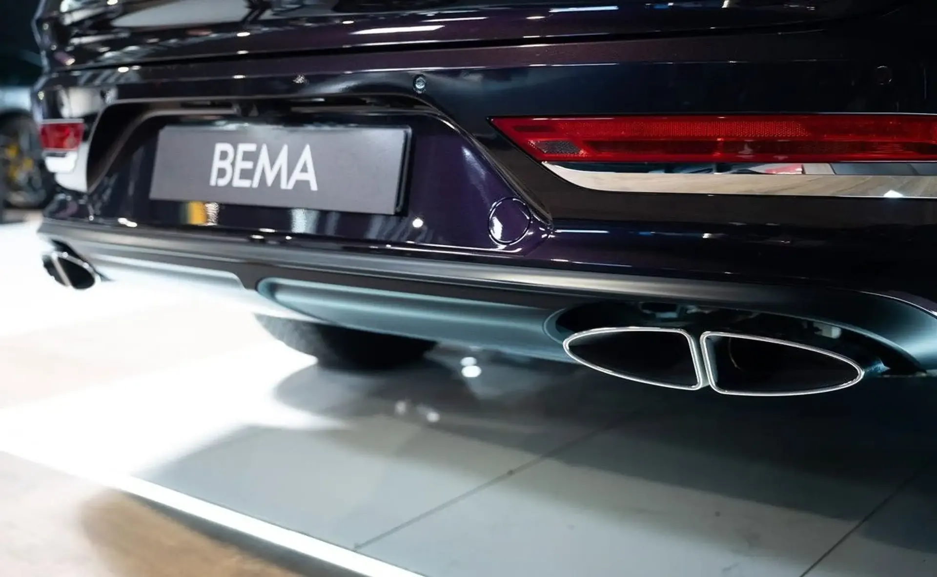 Bentley Bentayga — photo 6