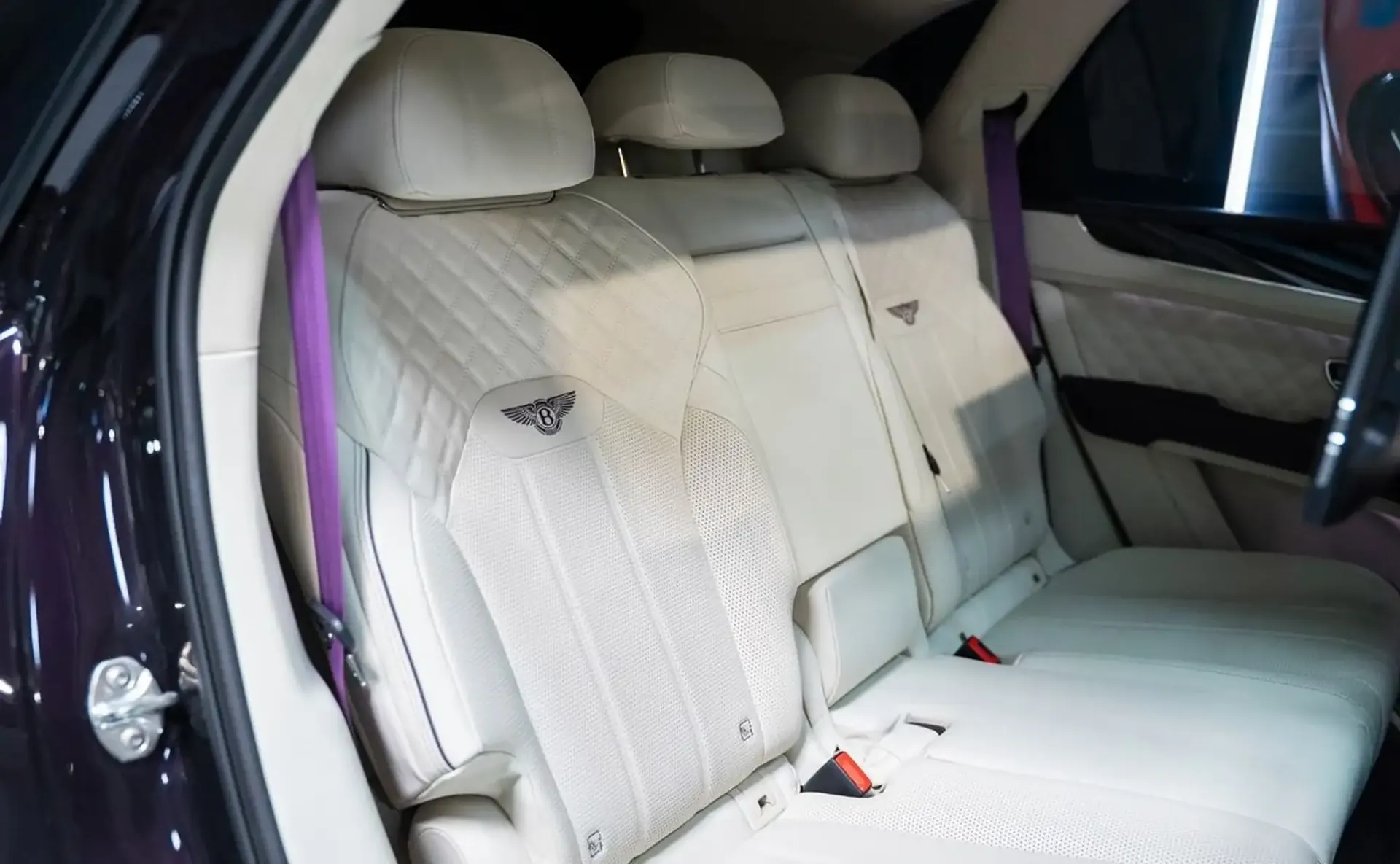 Bentley Bentayga — photo 9