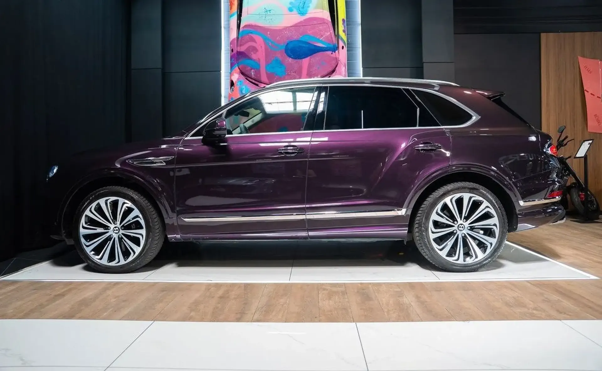 Bentley Bentayga — photo 5