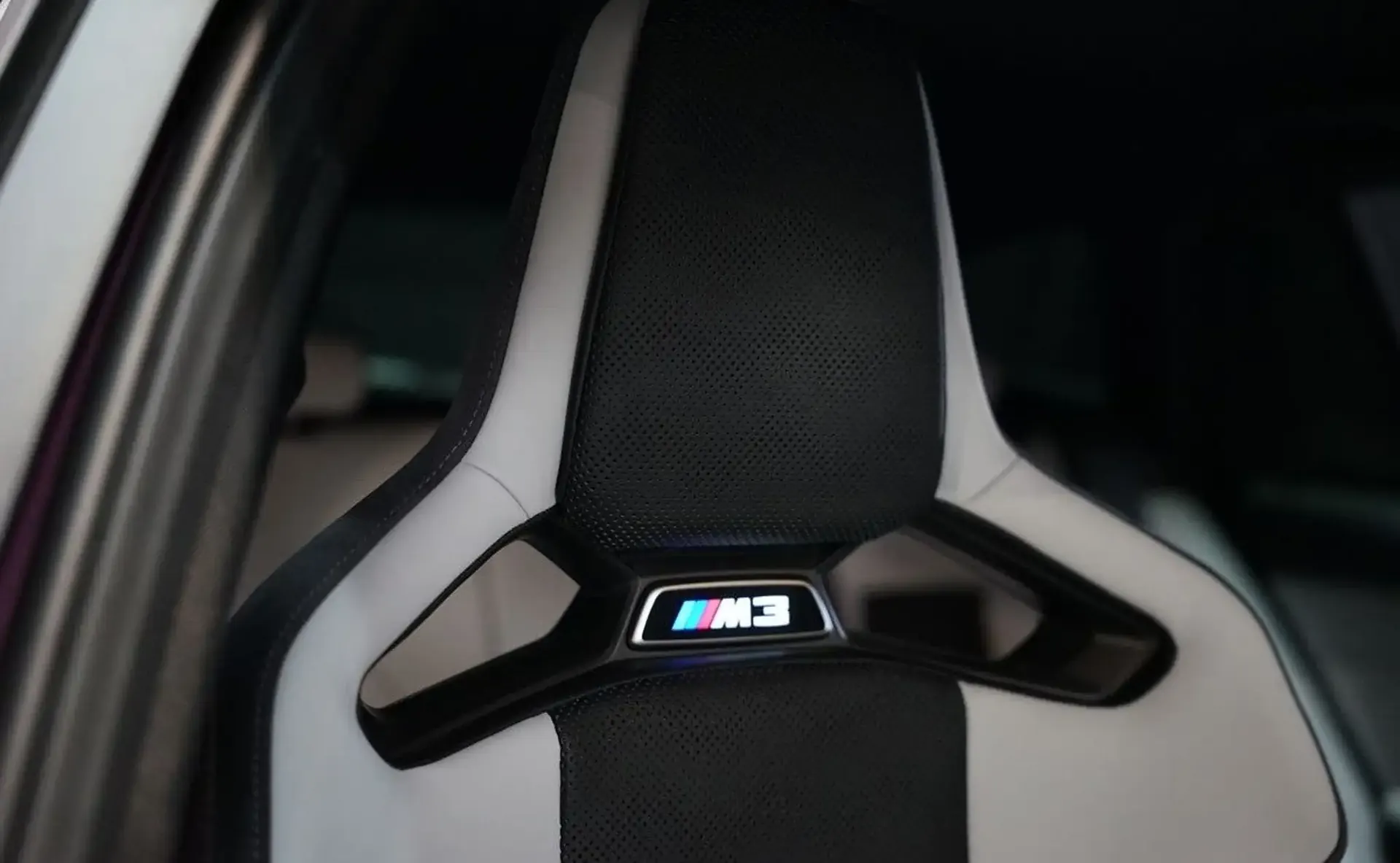 BMW M3 — photo 13