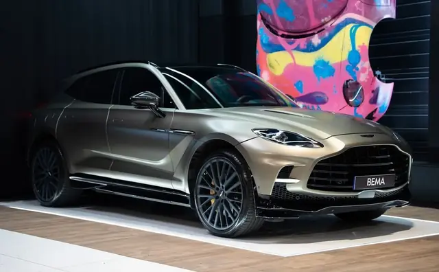Aston Martin DBX
