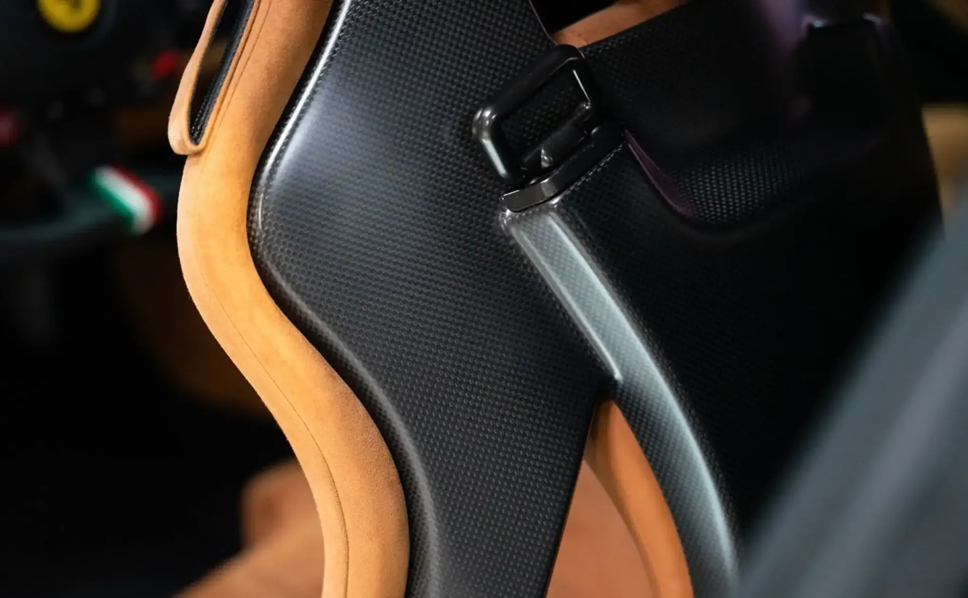 Ferrari F8 — photo 13