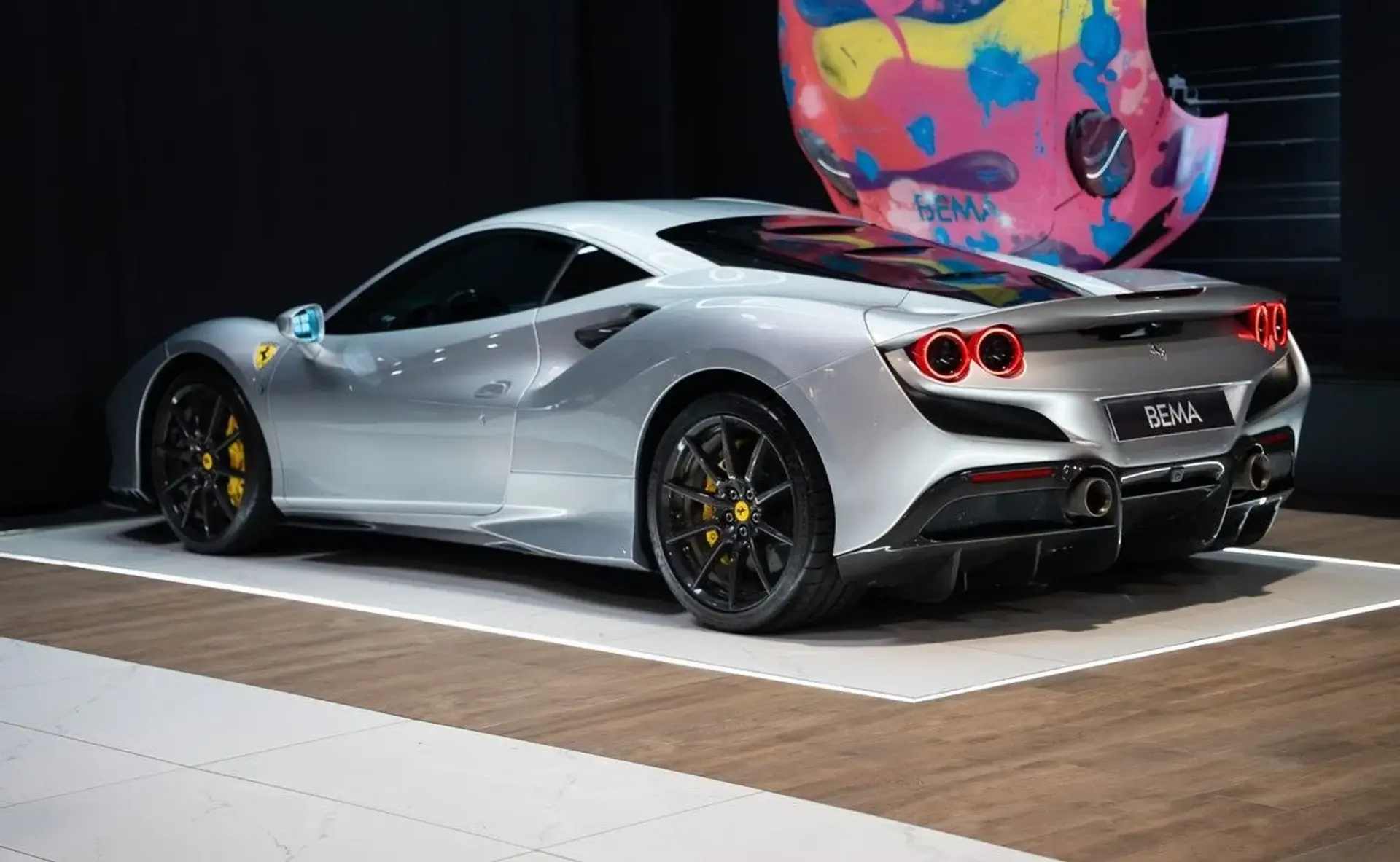 Ferrari F8 — photo 4