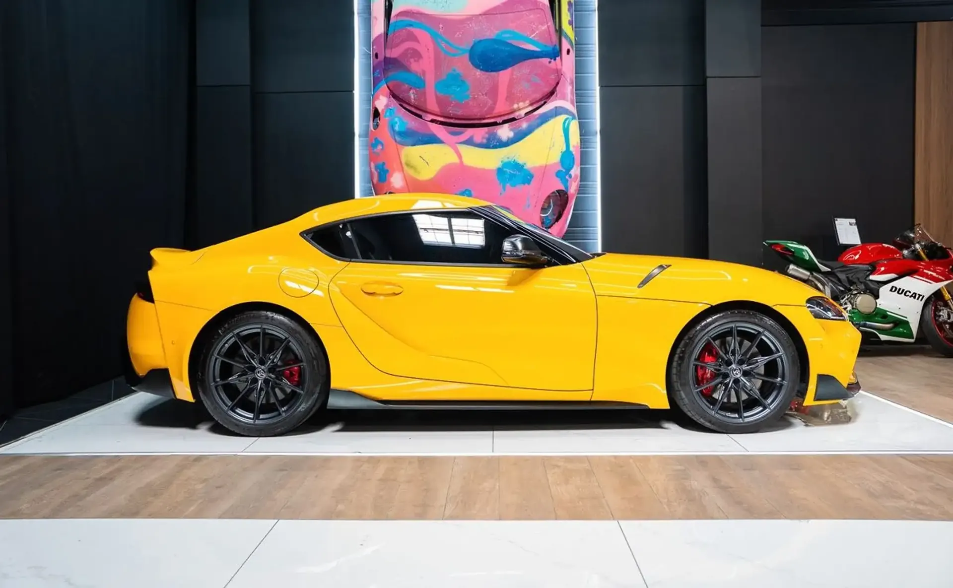 Toyota Supra — photo 11