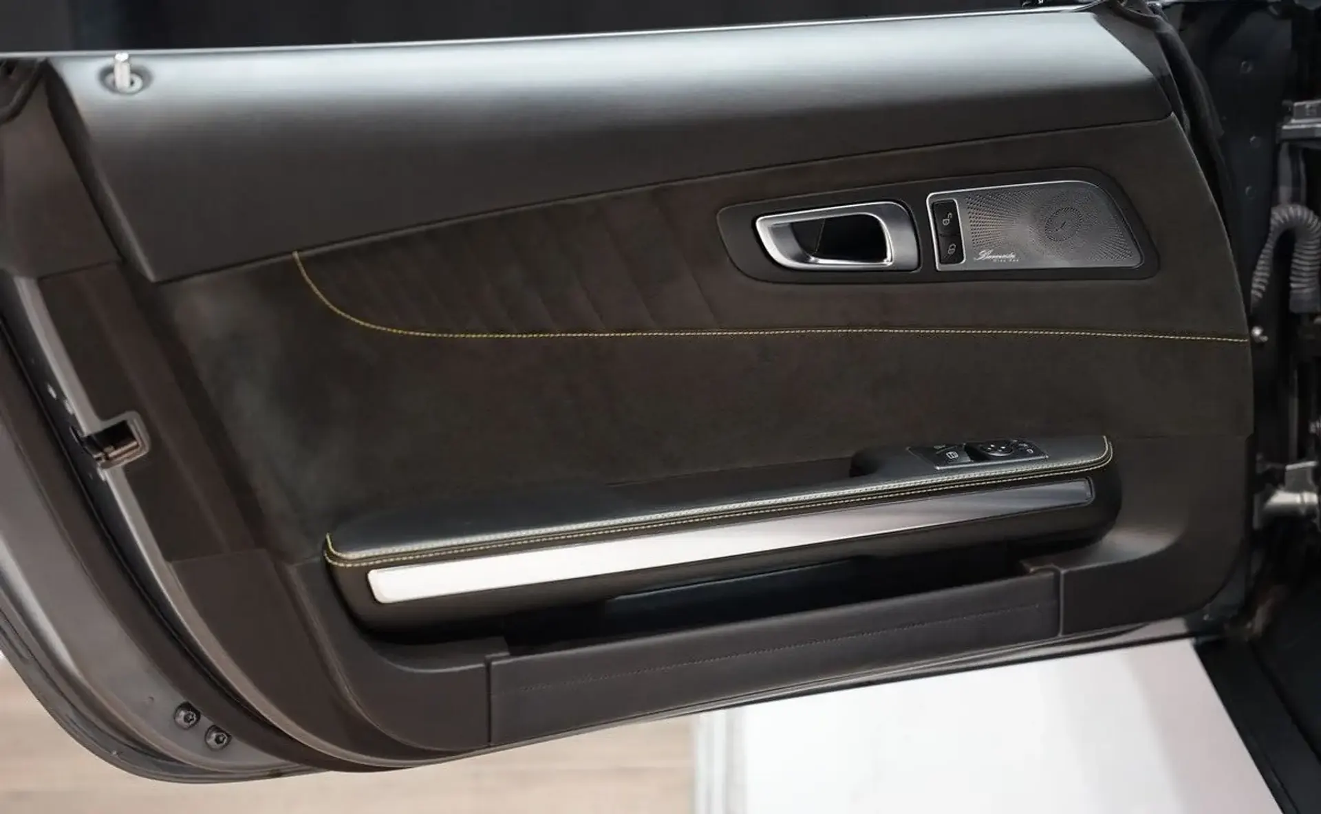 Mercedes-Benz AMG GT — photo 15