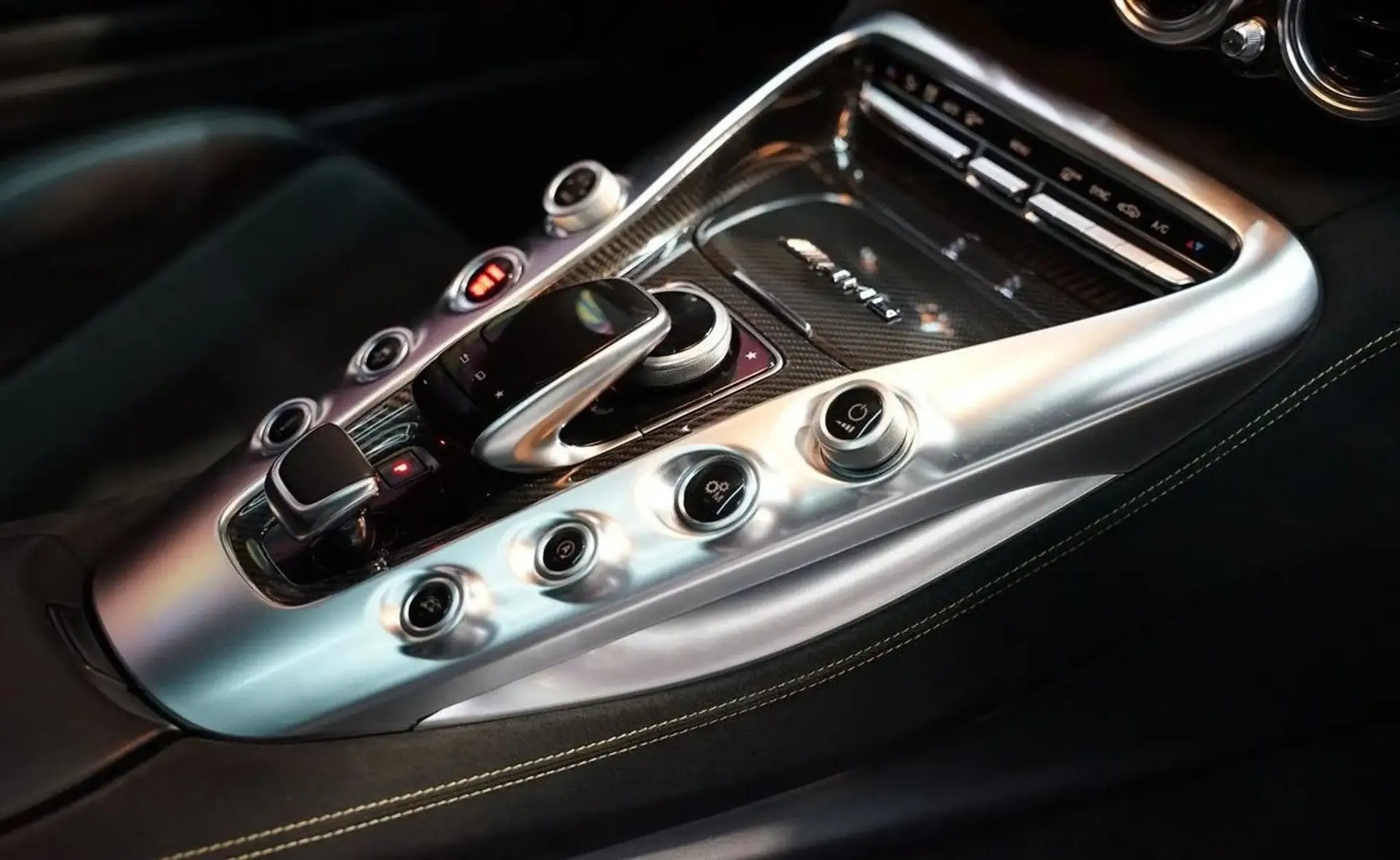 Mercedes-Benz AMG GT — photo 9