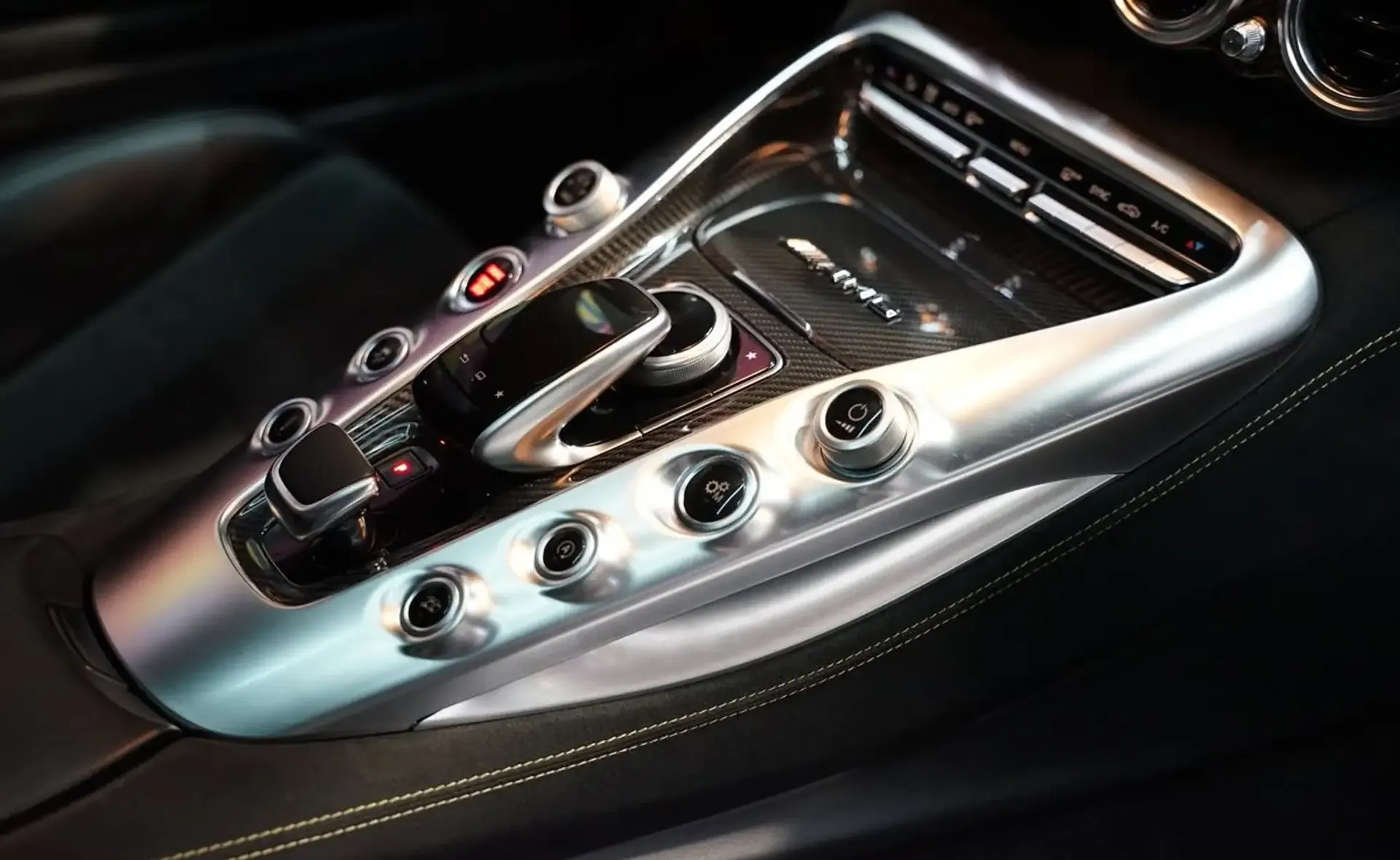 Mercedes-Benz AMG GT — photo 9