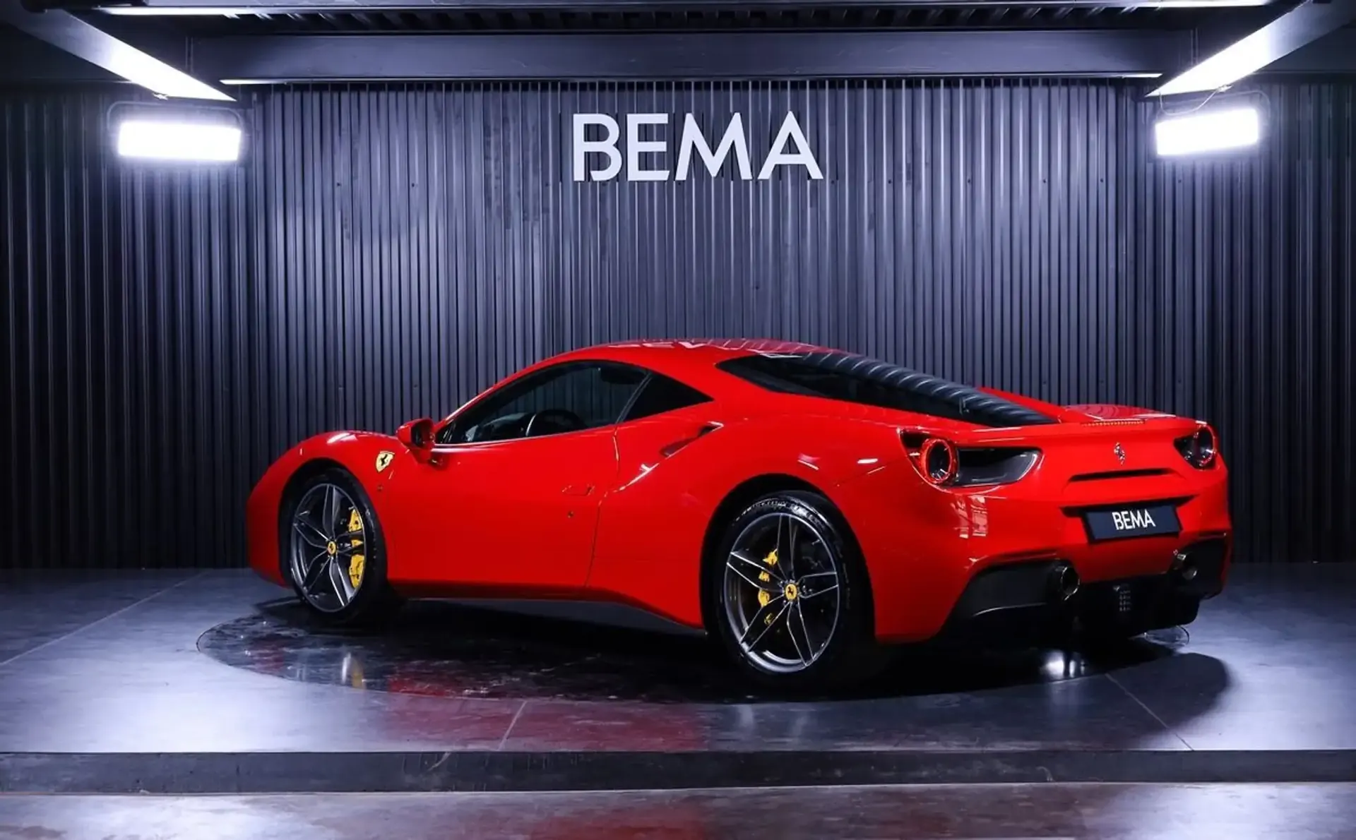 Ferrari 488 — photo 3