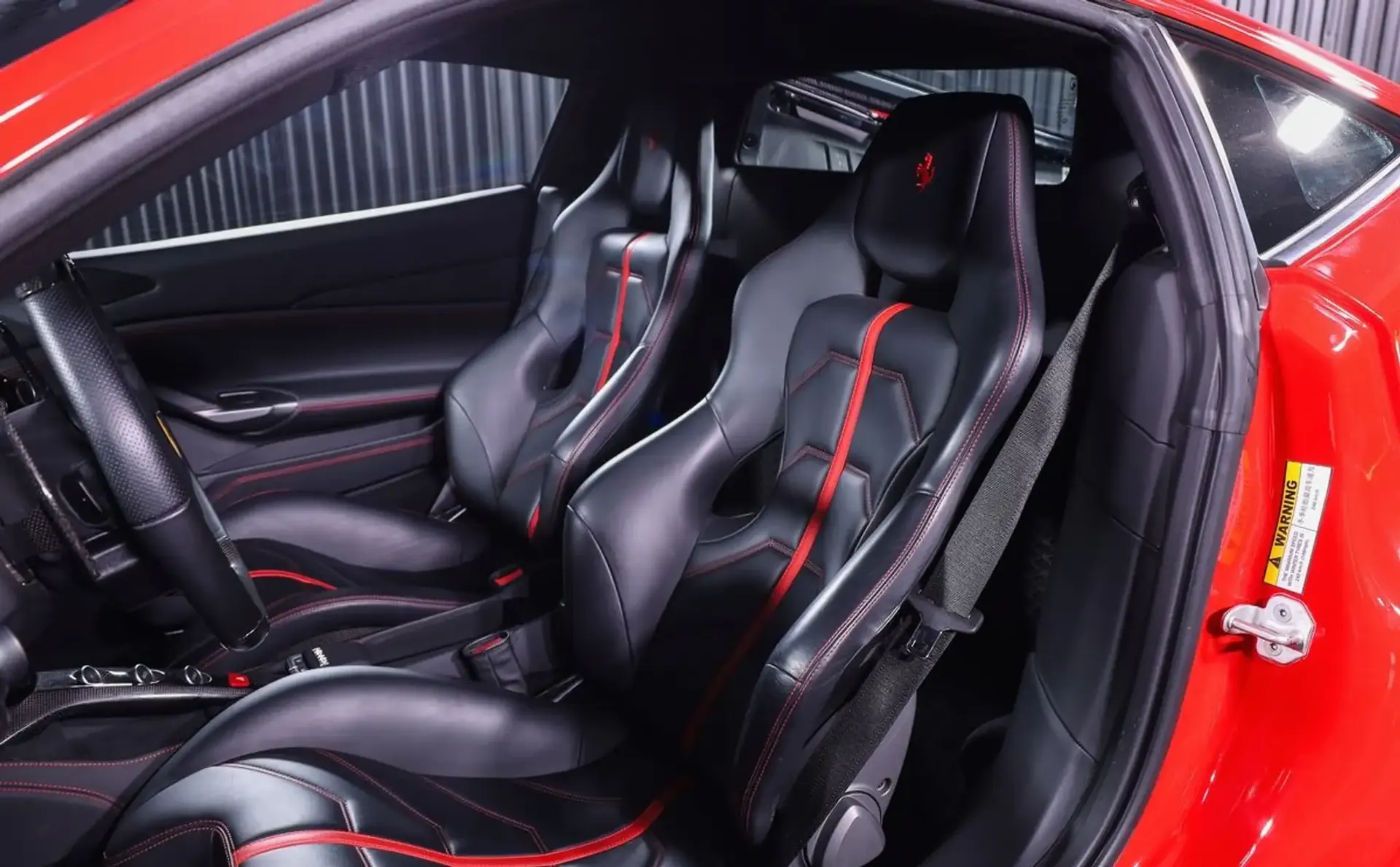 Ferrari 488 — photo 6