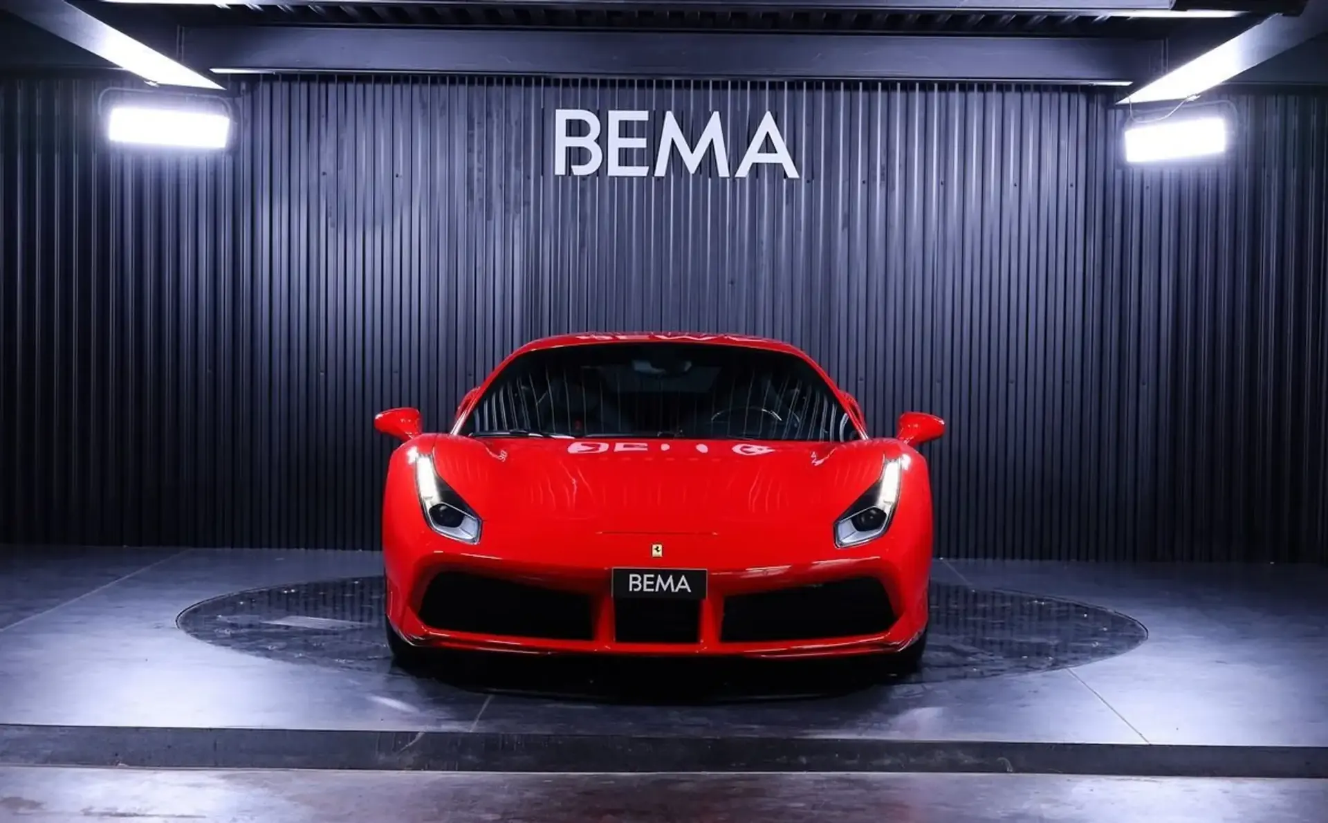 Ferrari 488 — photo 2