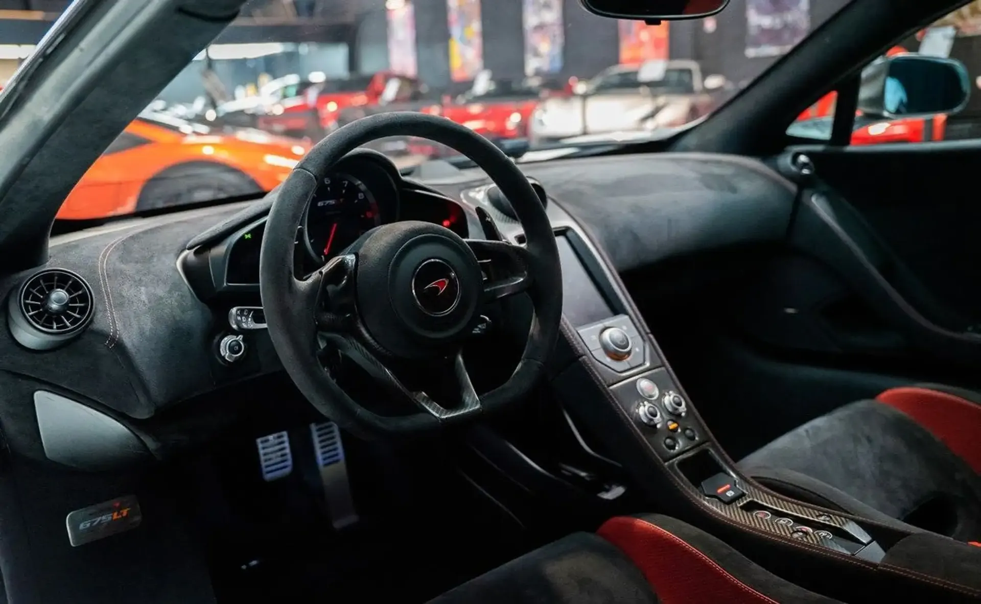 McLaren 675LT — photo 6
