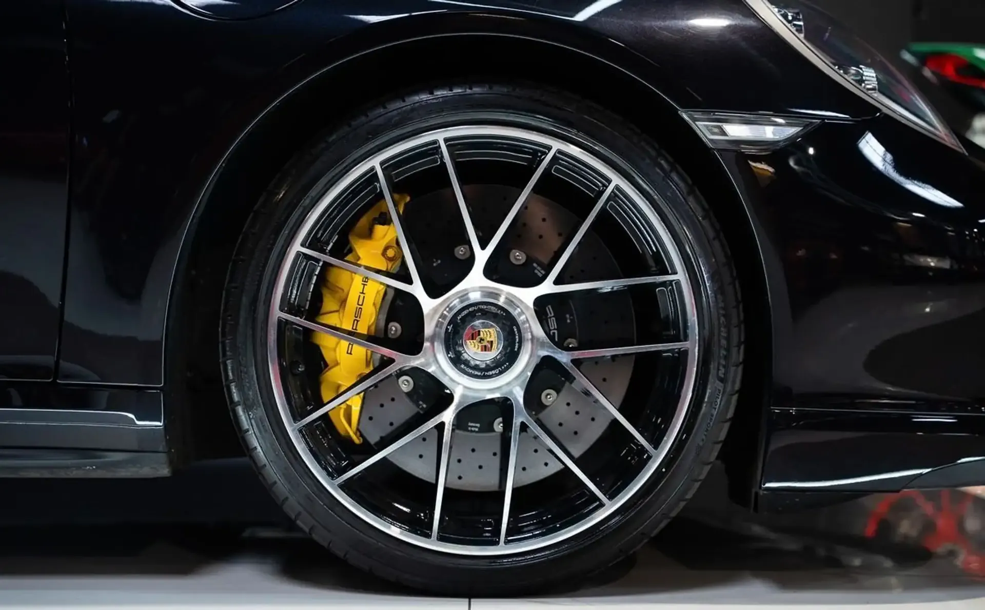 Porsche 991 — photo 10