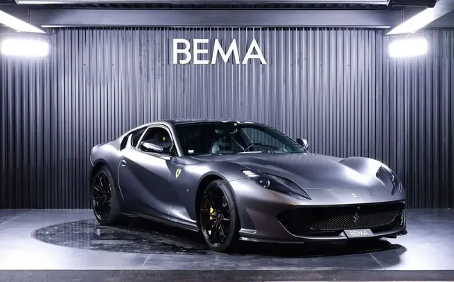 Ferrari 812