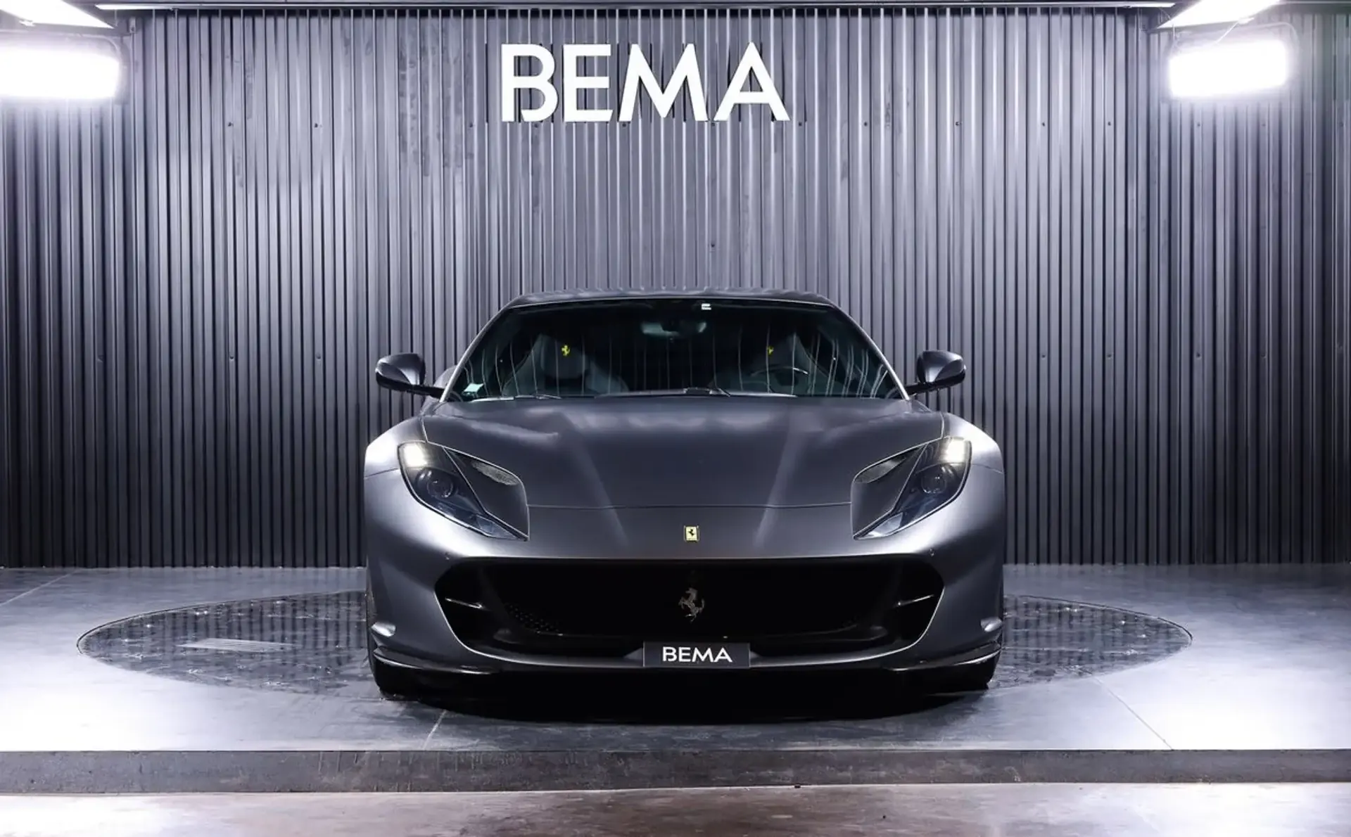 Ferrari 812 — photo 2