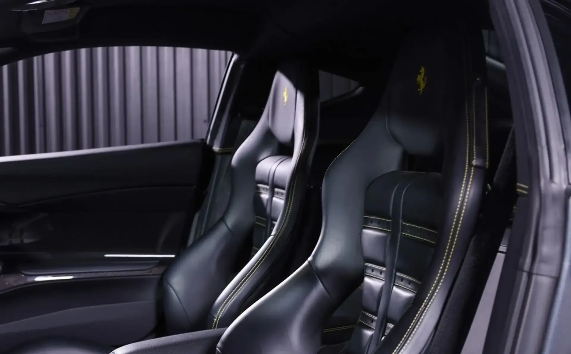 Ferrari 812 — photo 6