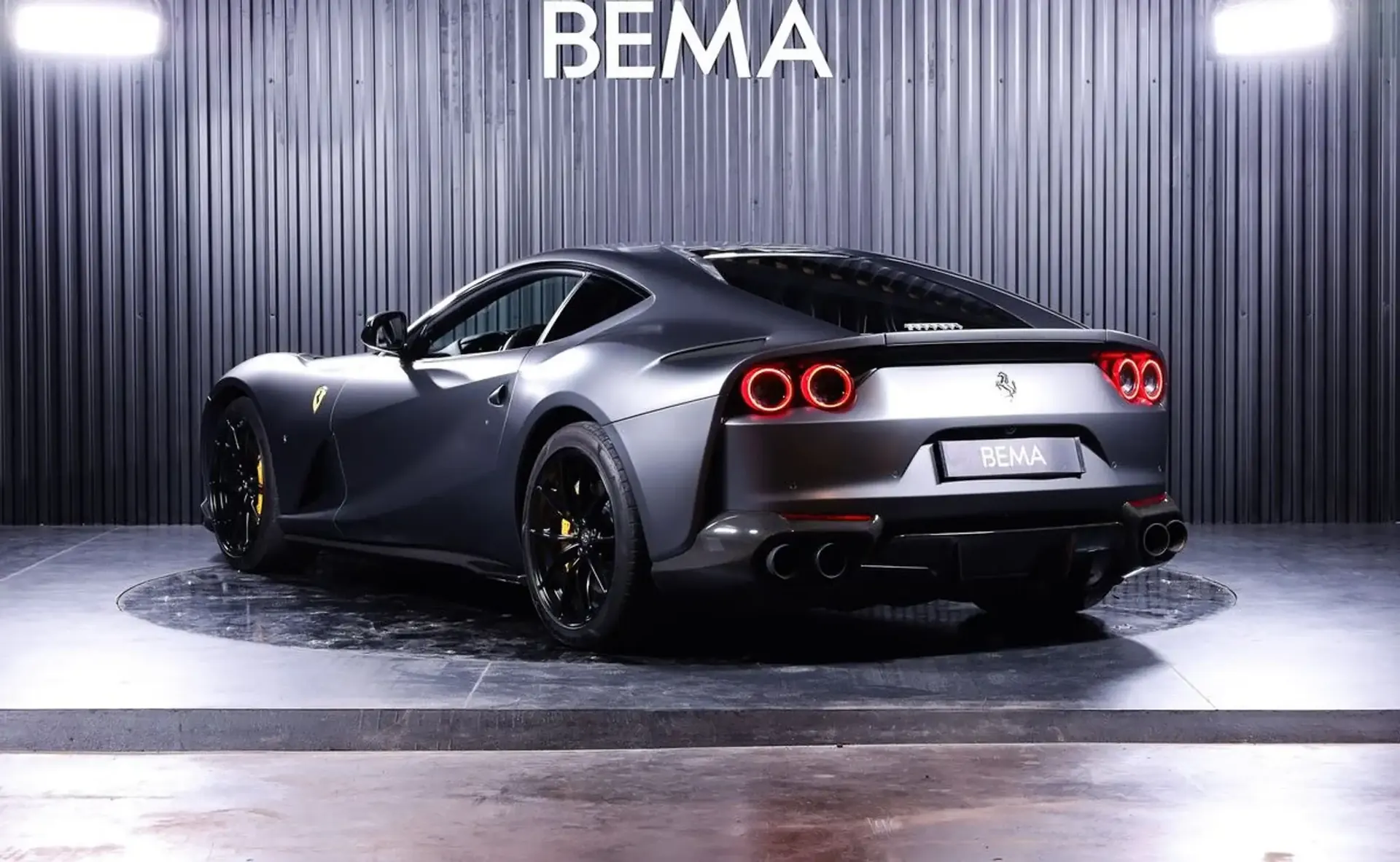 Ferrari 812 — photo 3
