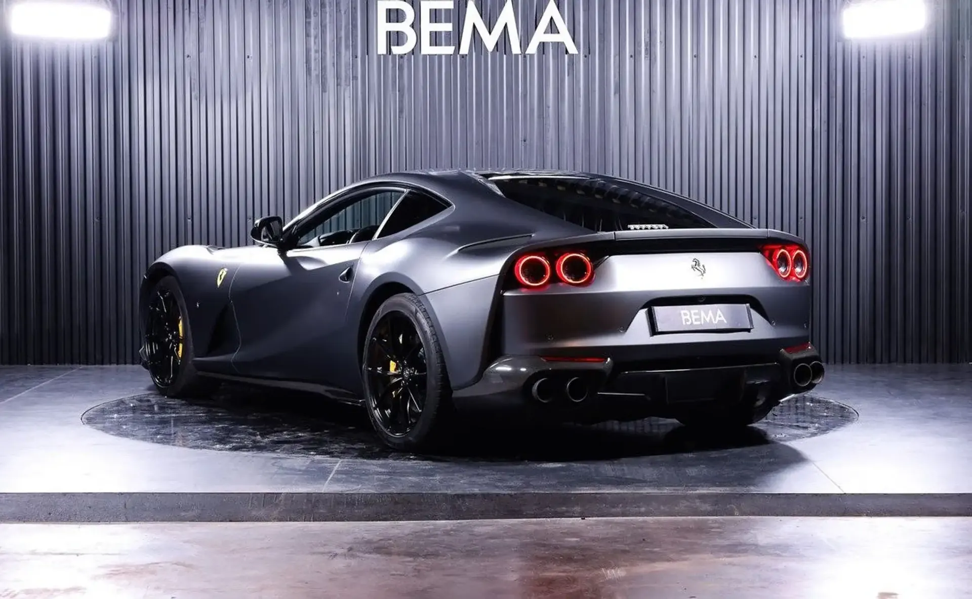 Ferrari 812 — photo 3