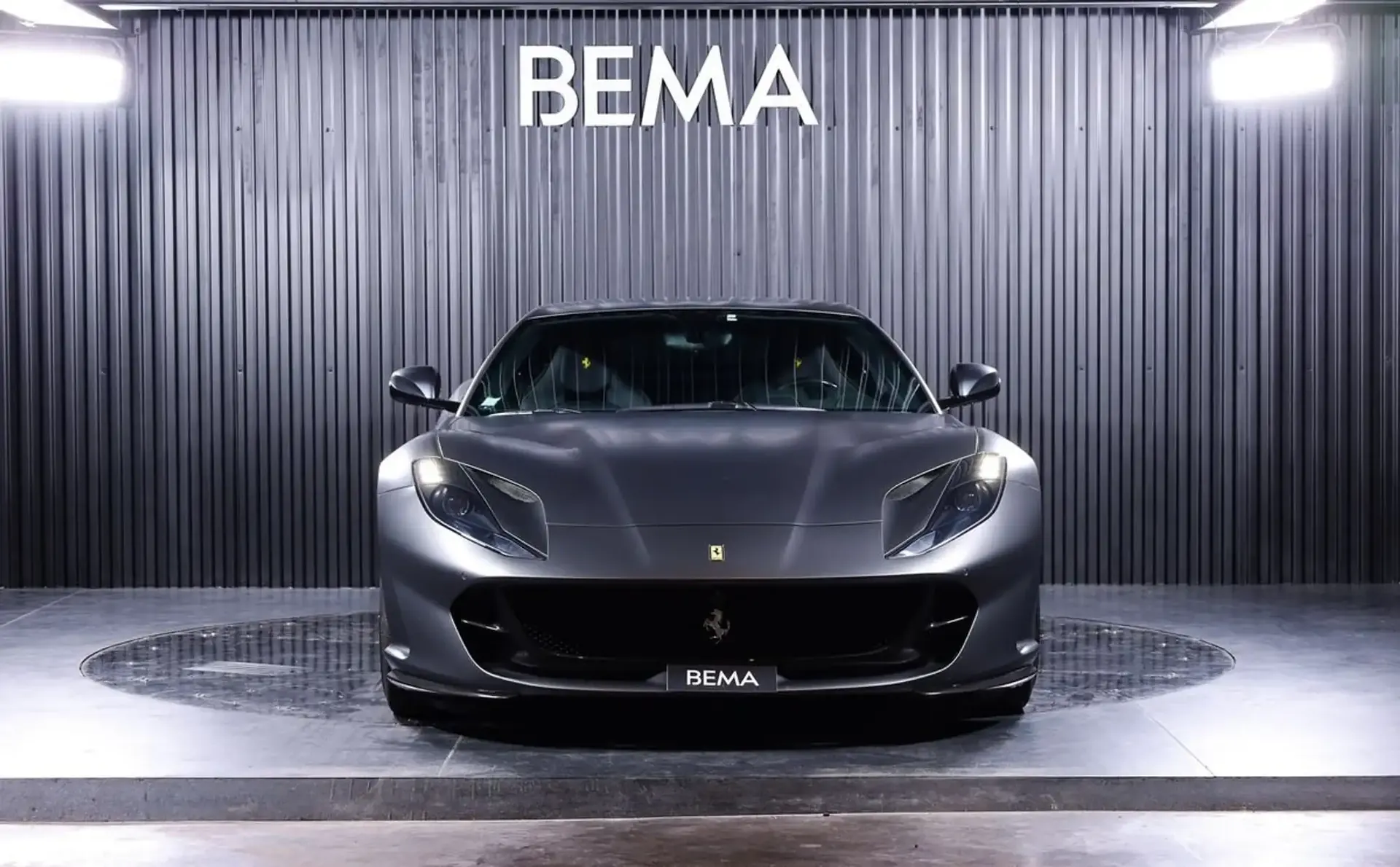 Ferrari 812 — photo 2