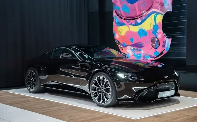 Aston Martin Vantage