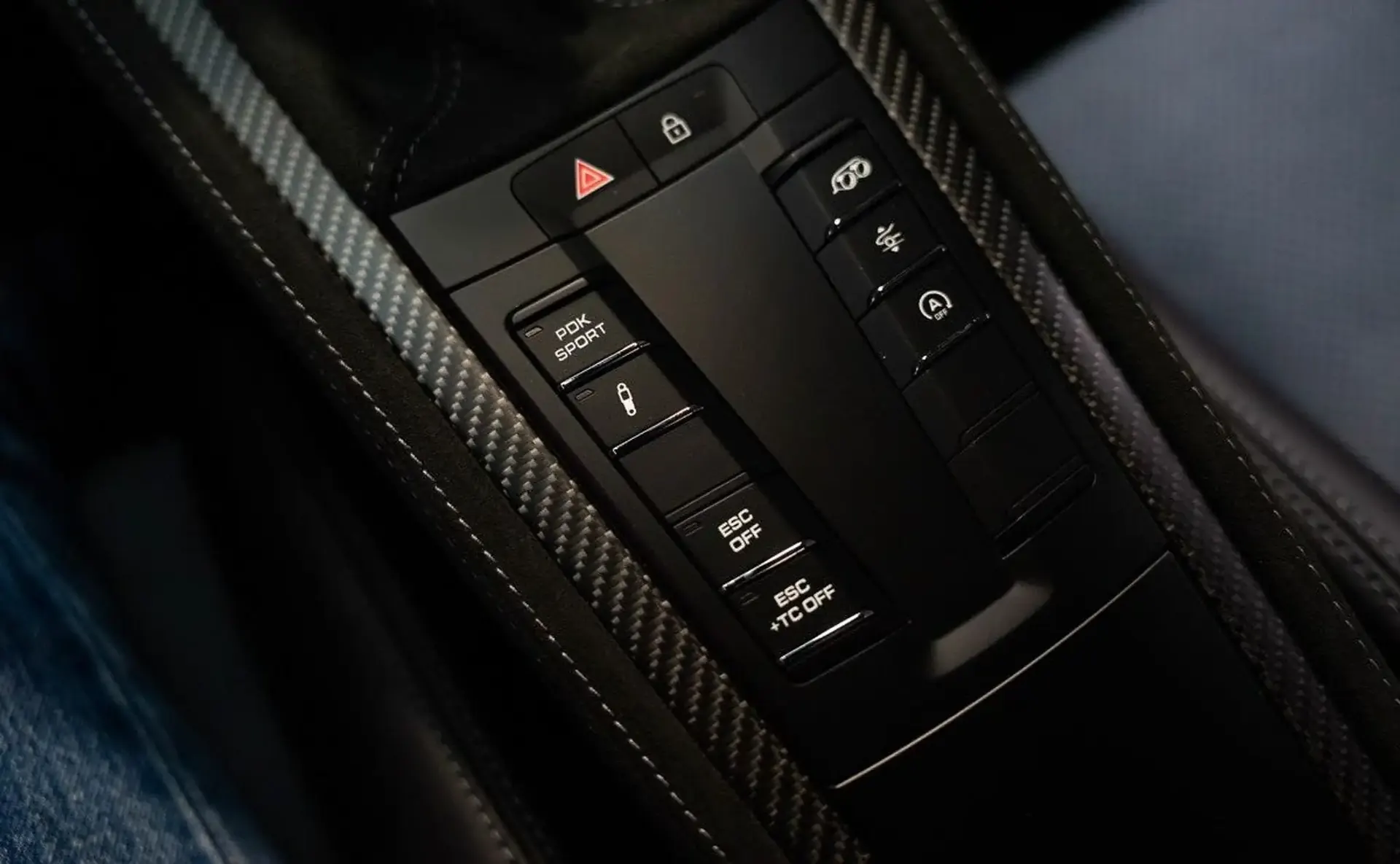 Porsche 718 — photo 15