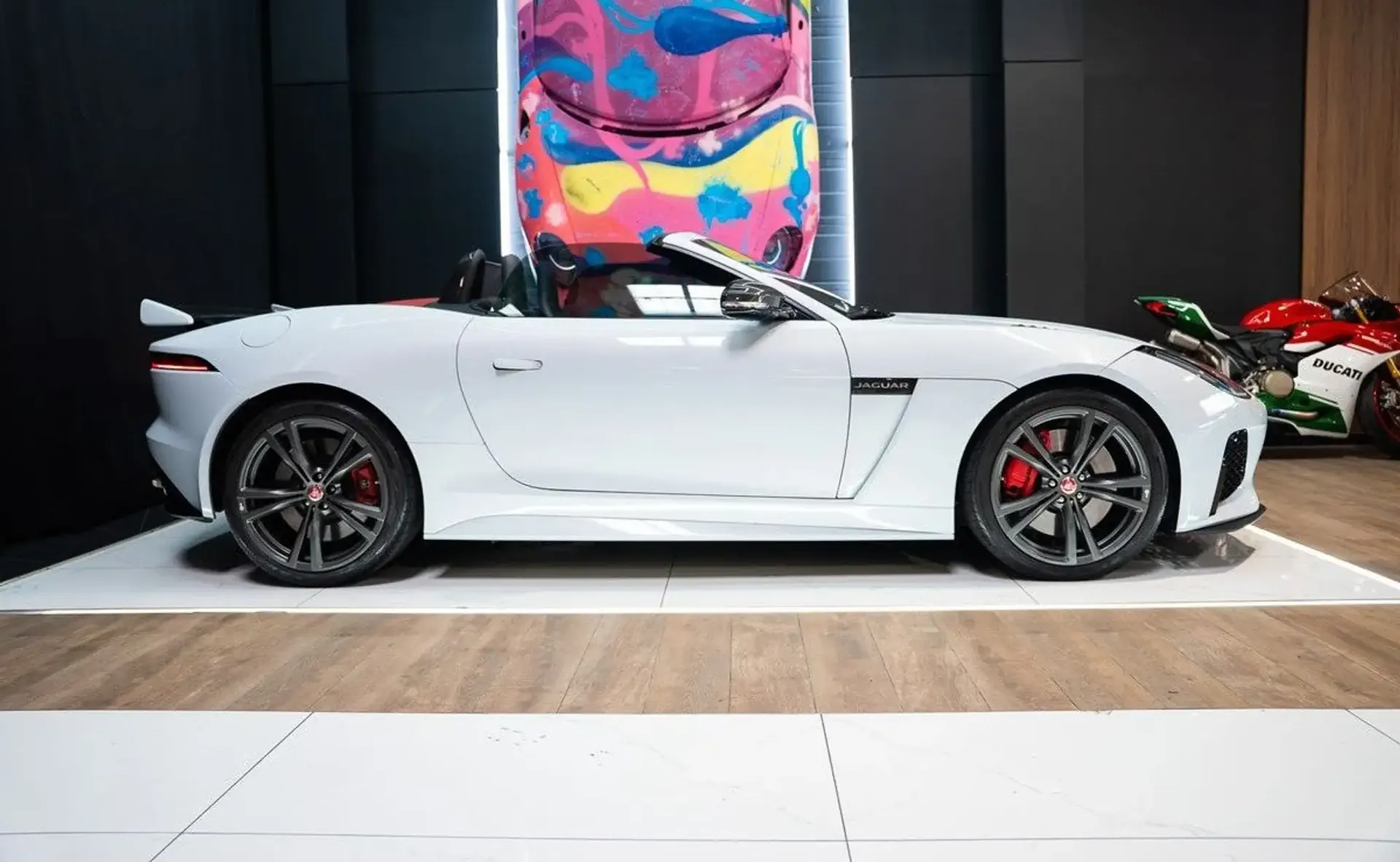 Jaguar F-Type — photo 3