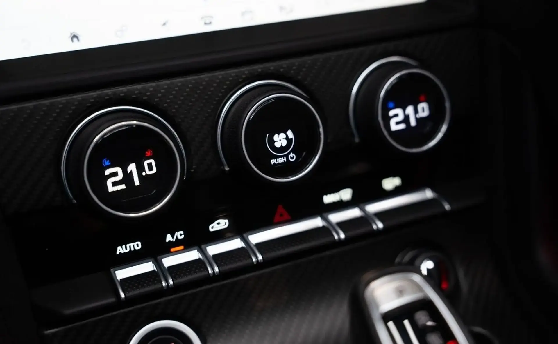 Jaguar F-Type — photo 11