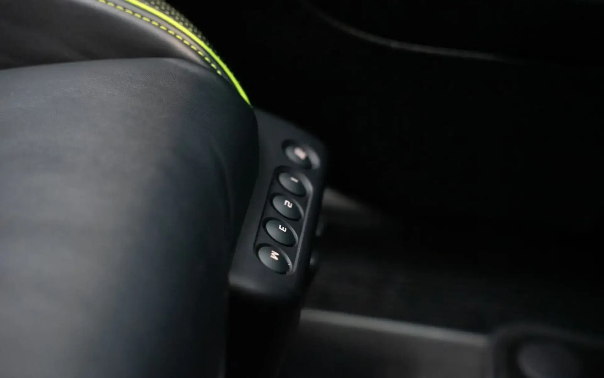 McLaren 675LT — photo 11