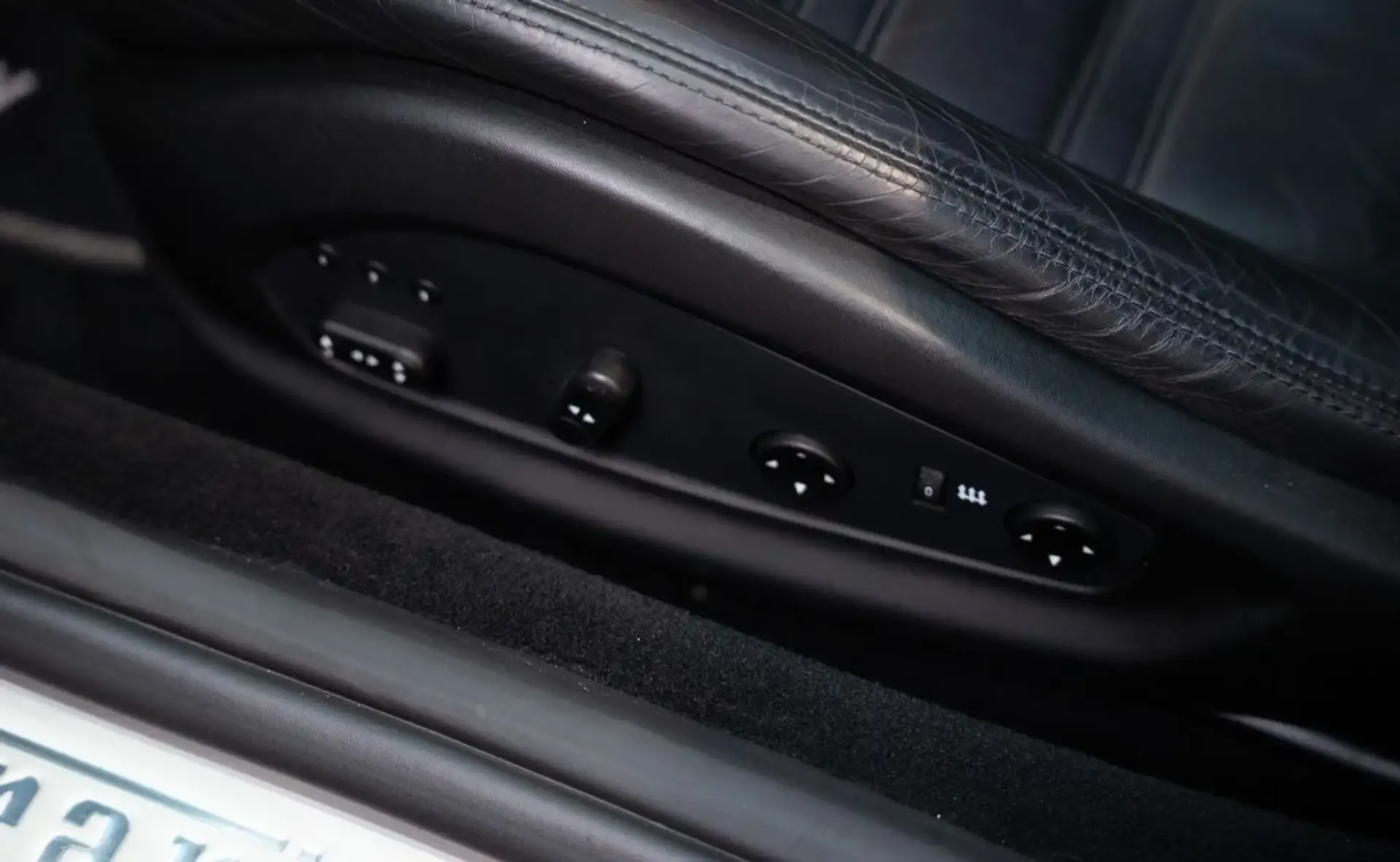 Ferrari California — photo 9