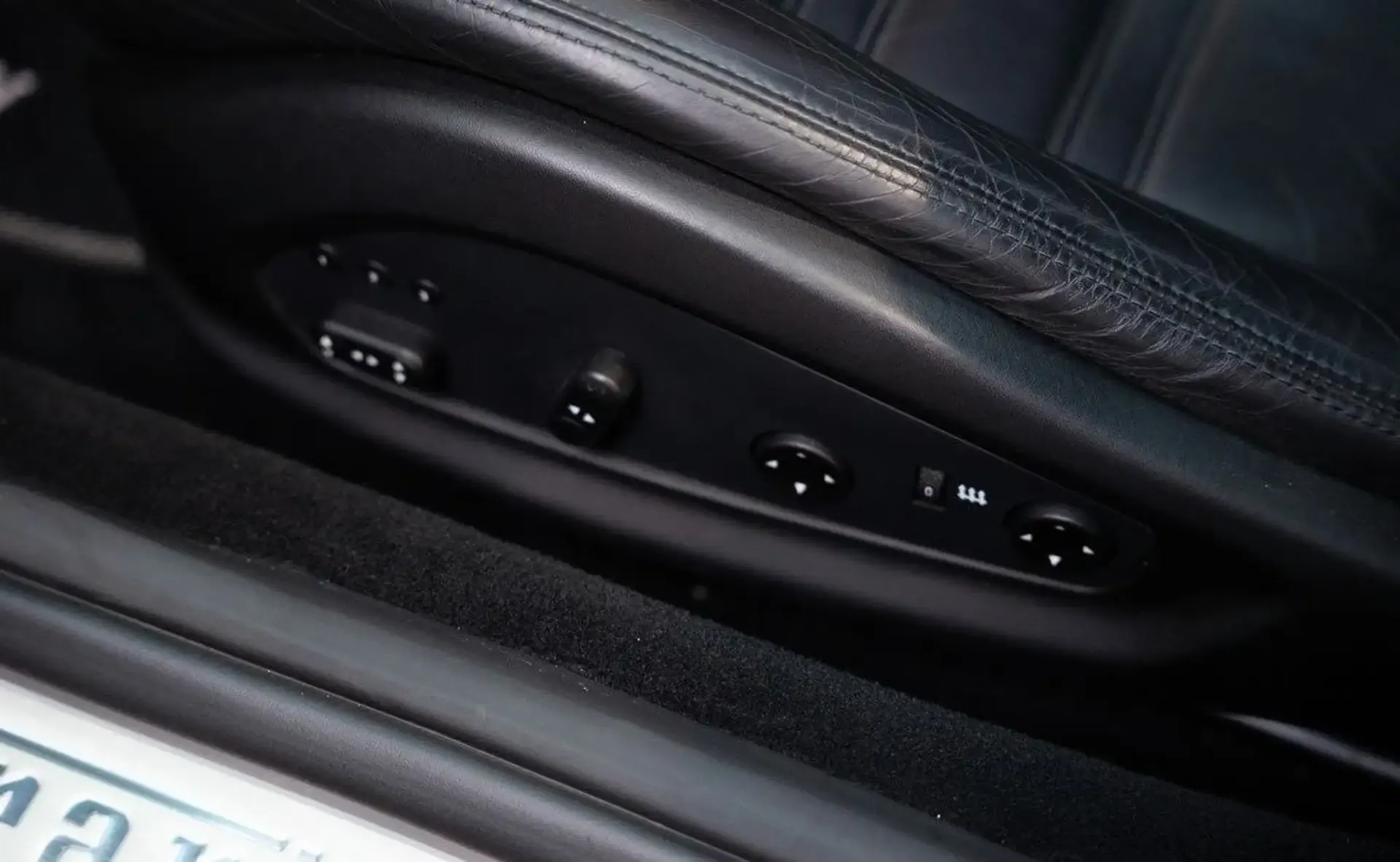 Ferrari California — photo 9