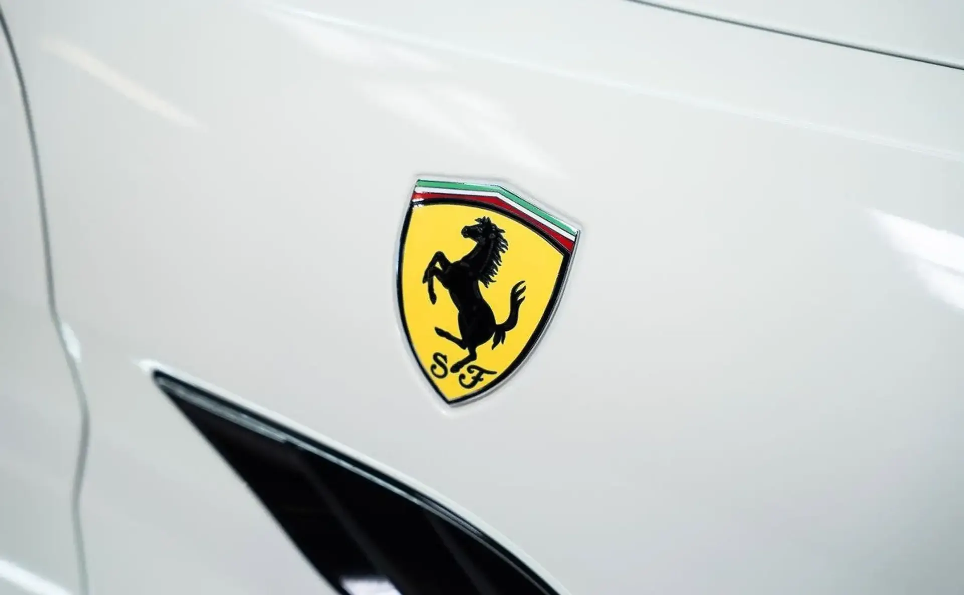Ferrari California — photo 14