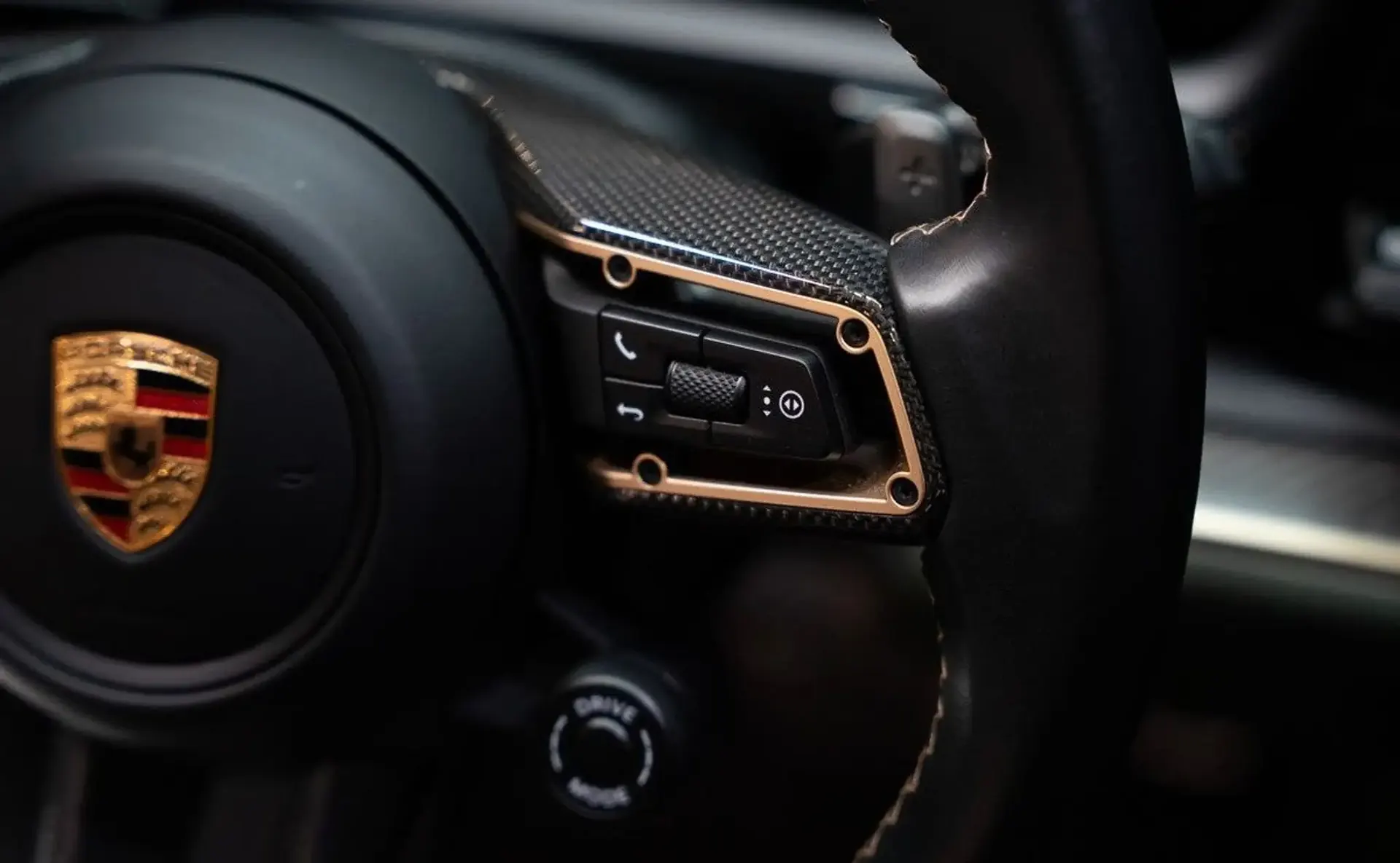 Porsche Cayenne — photo 8