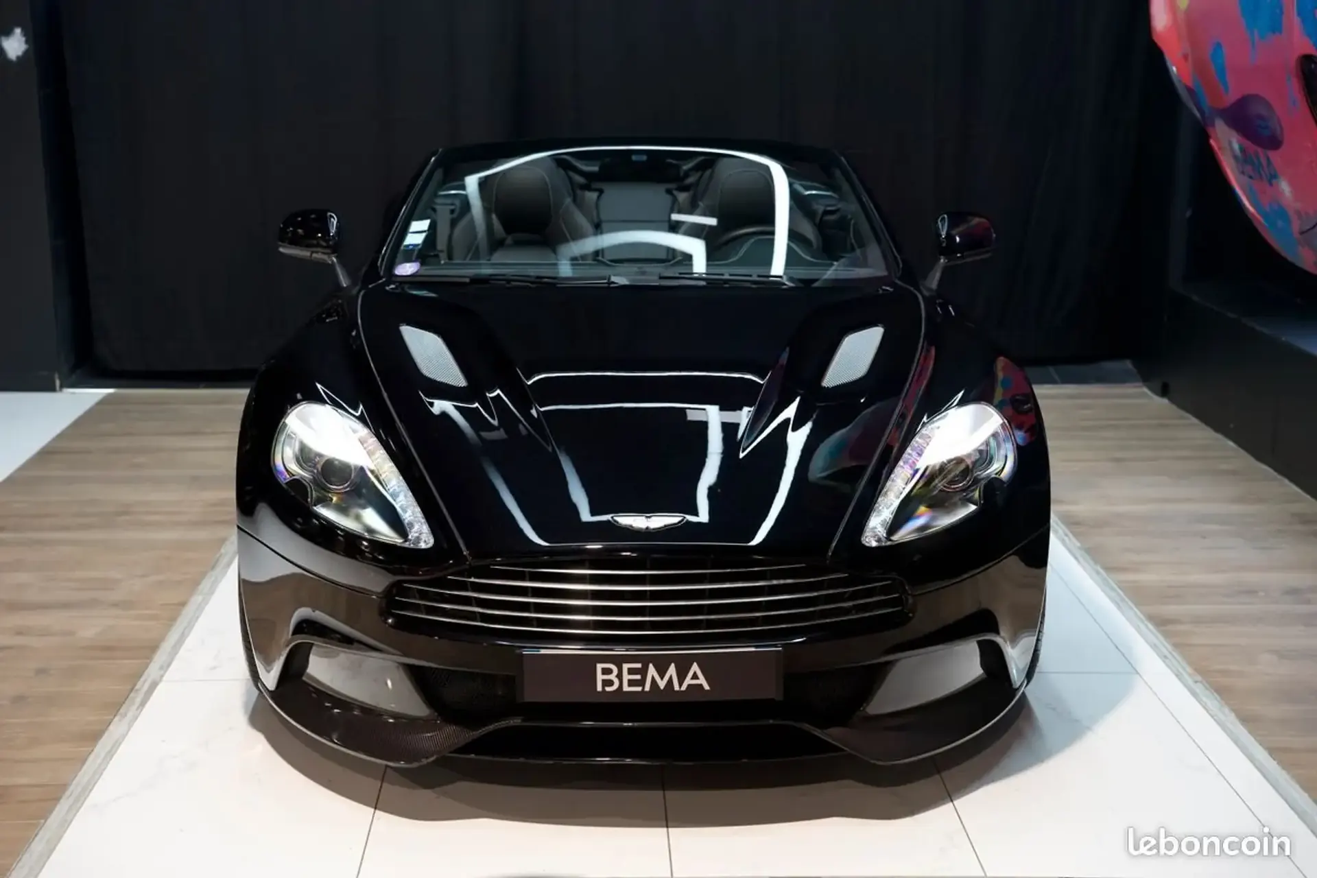 Aston Martin Vanquish — photo 3