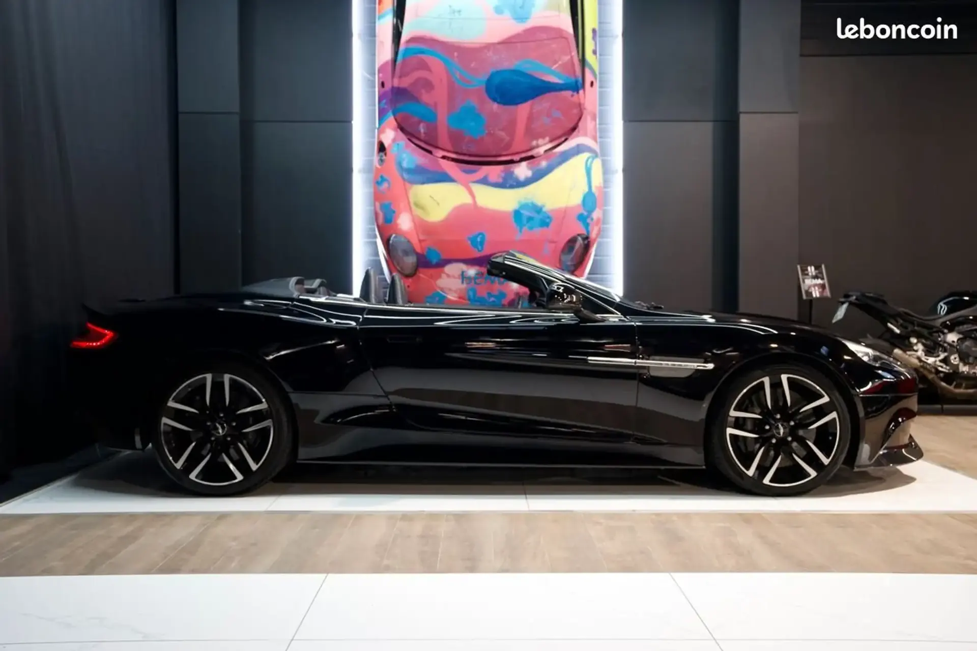 Aston Martin Vanquish — photo 2