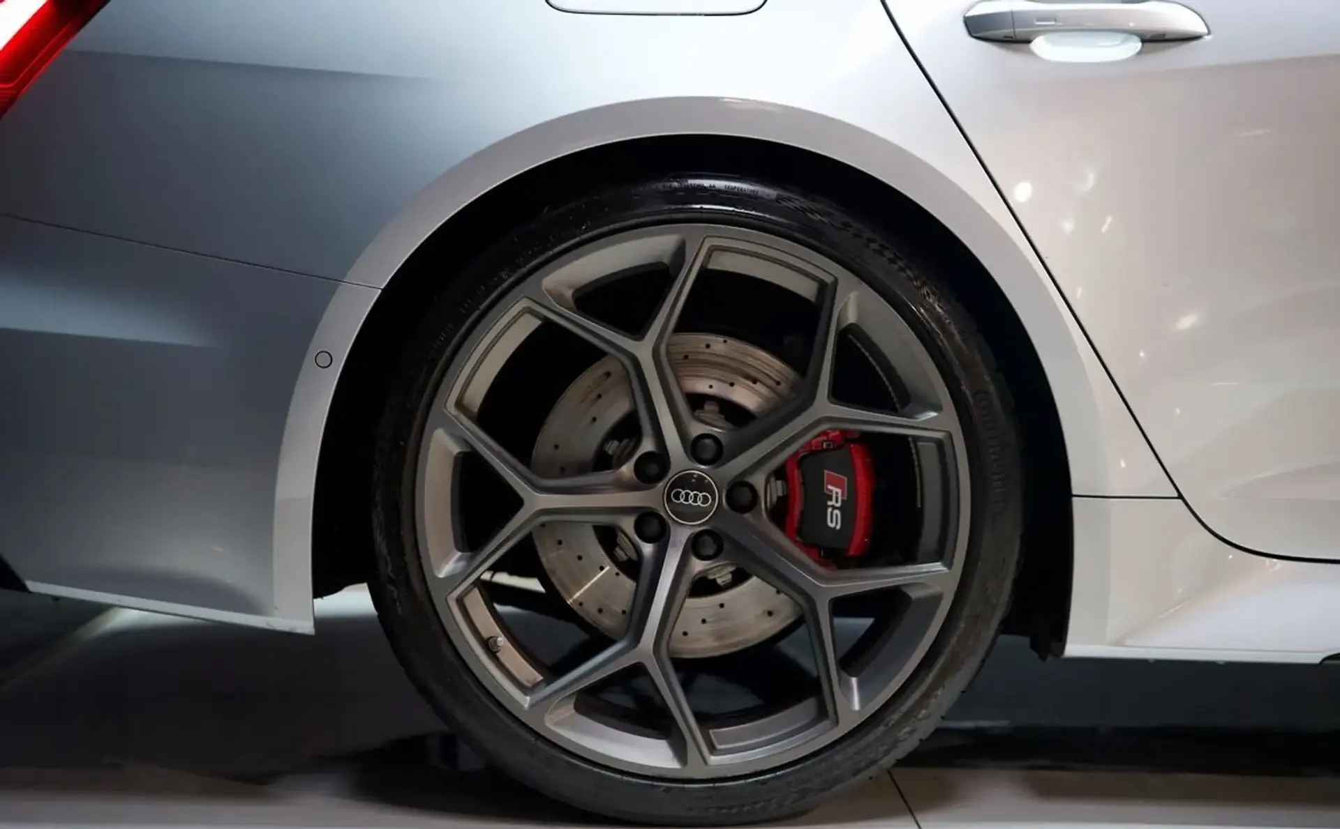 Audi RS6 — photo 15