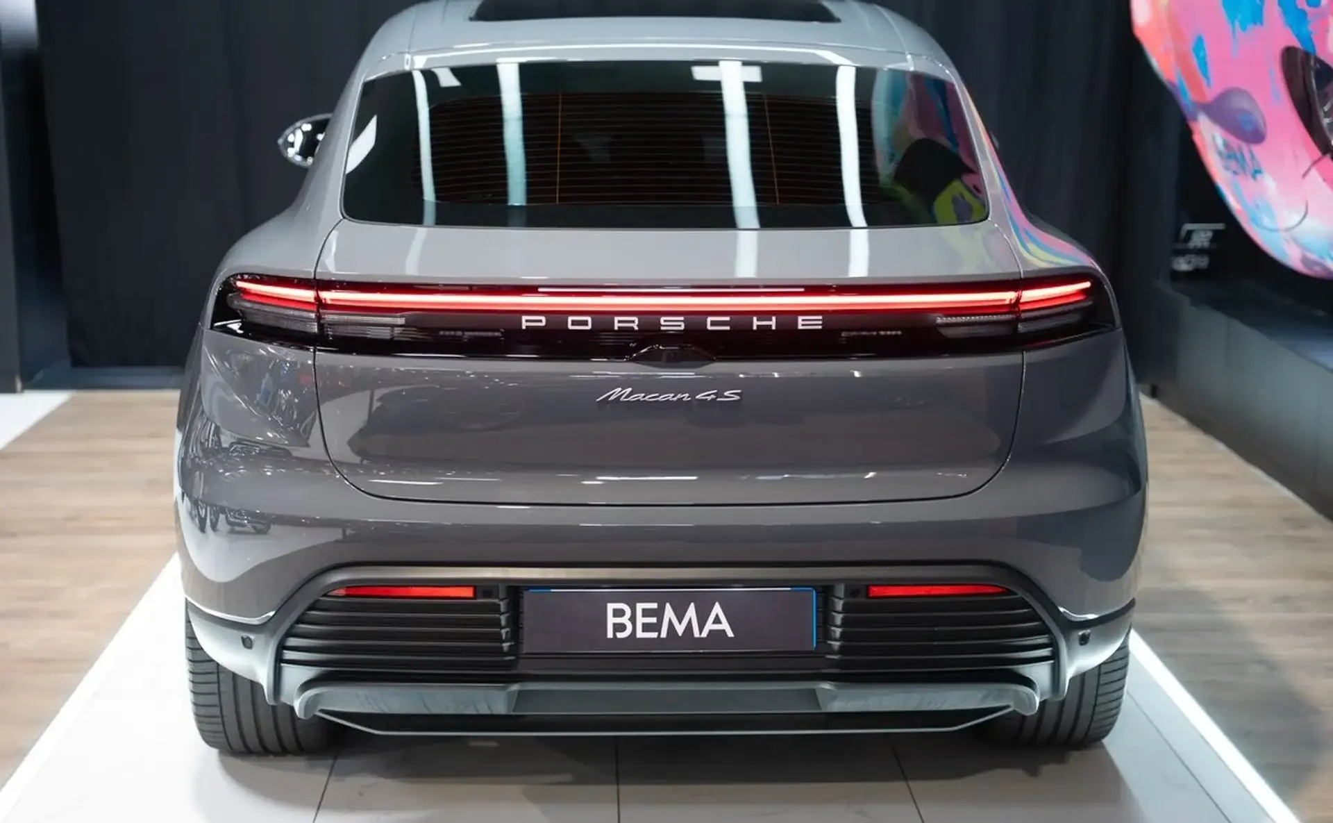 Porsche Macan — photo 4