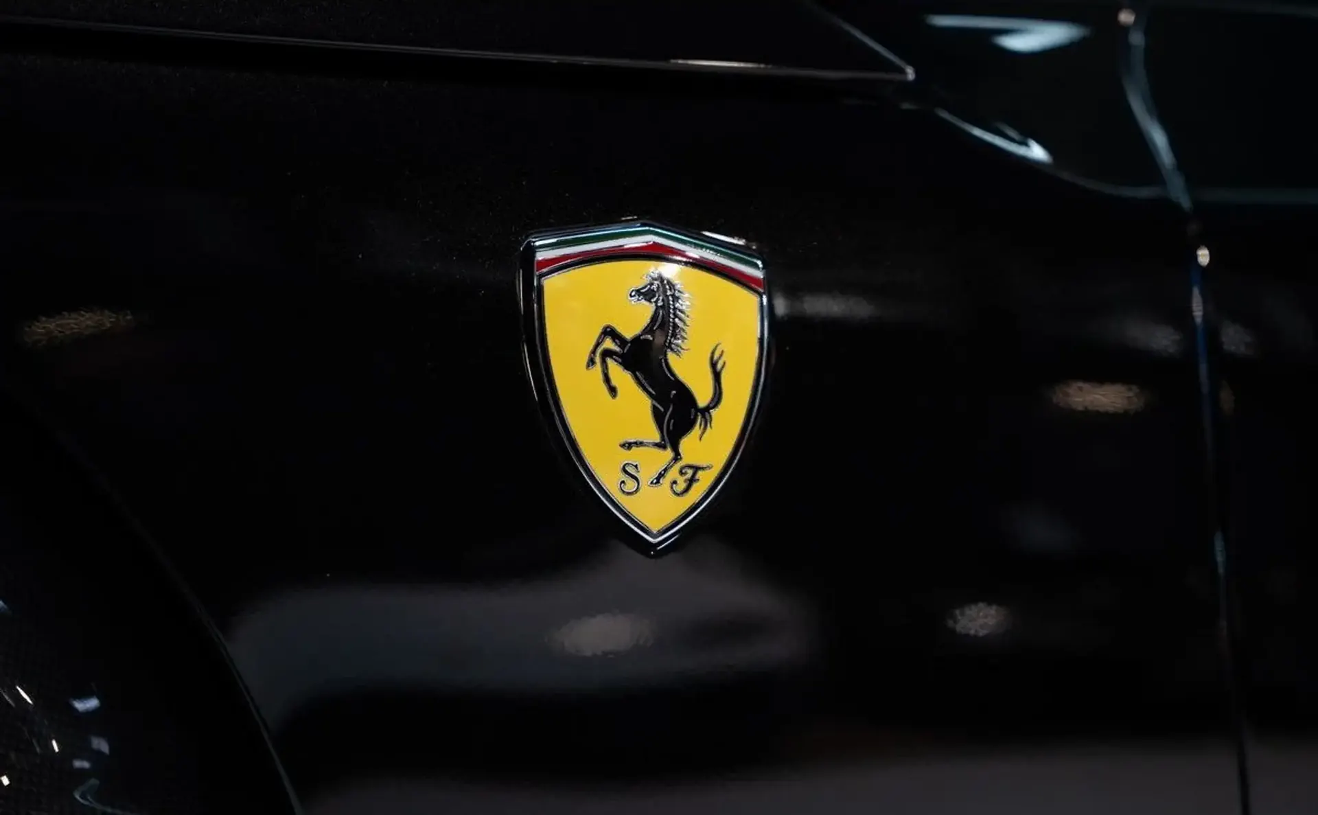 Ferrari Purosangue — photo 13