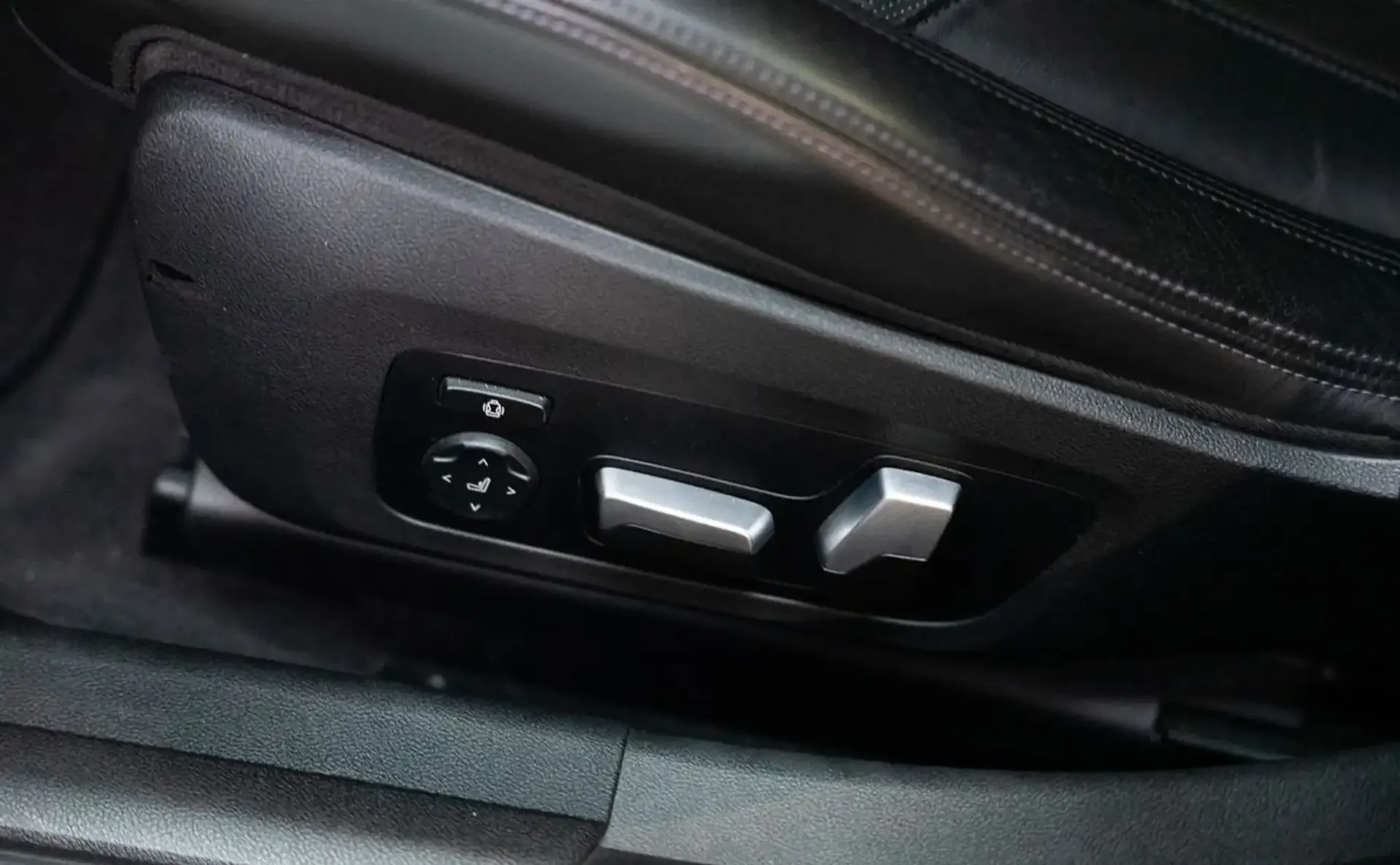 BMW M3 — photo 10