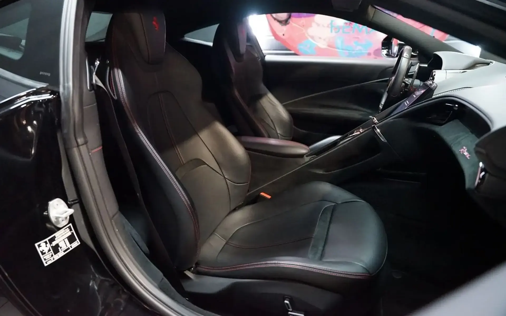 Ferrari Roma — photo 11