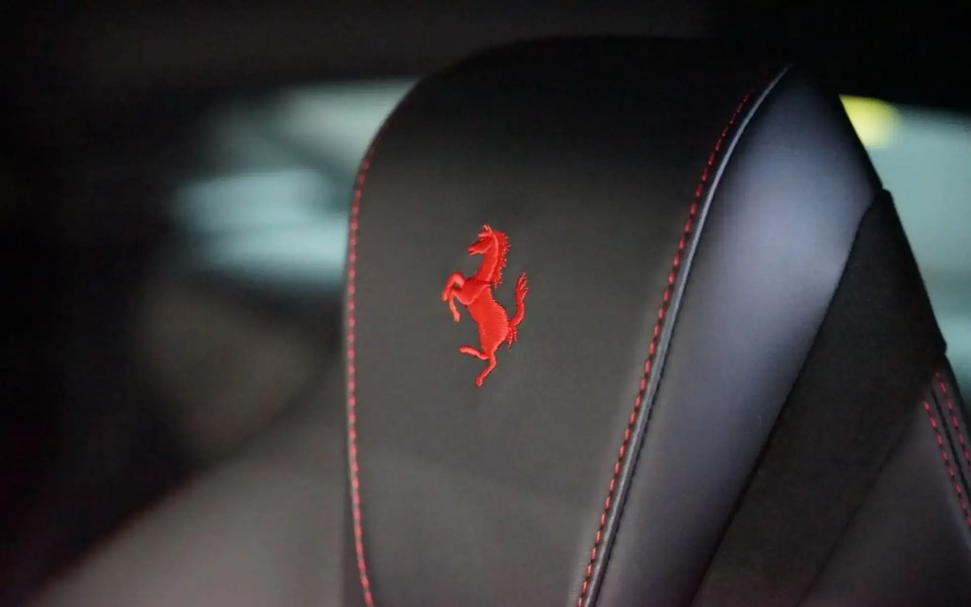Ferrari Roma — photo 9