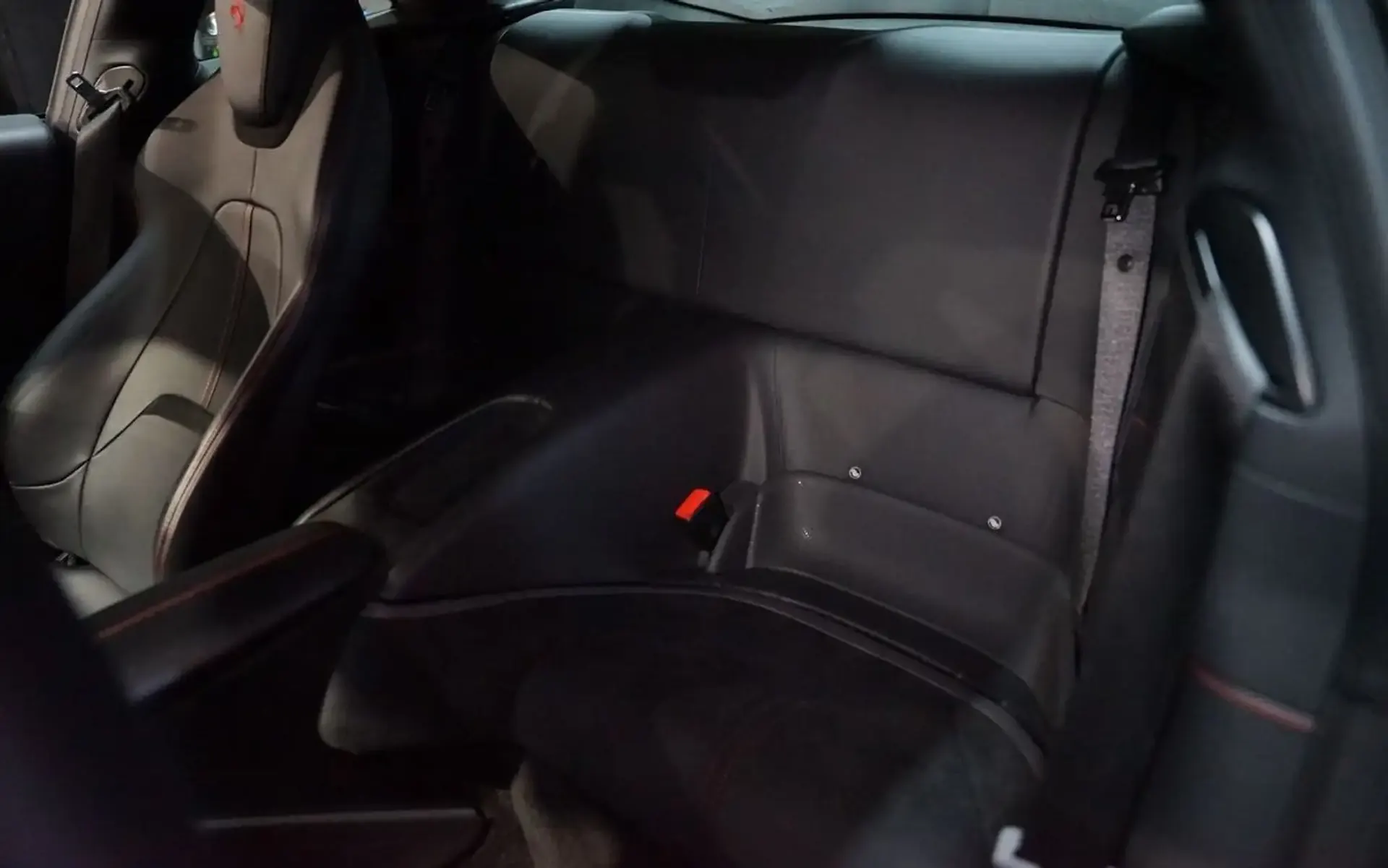 Ferrari Roma — photo 12