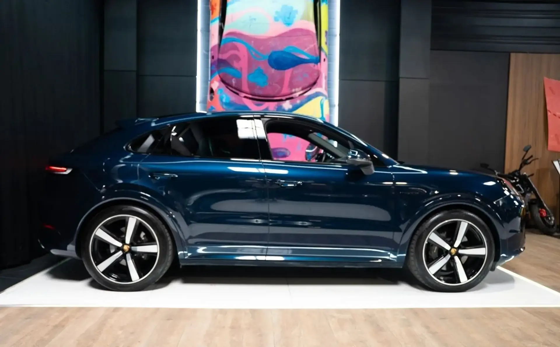 Porsche Cayenne — photo 3