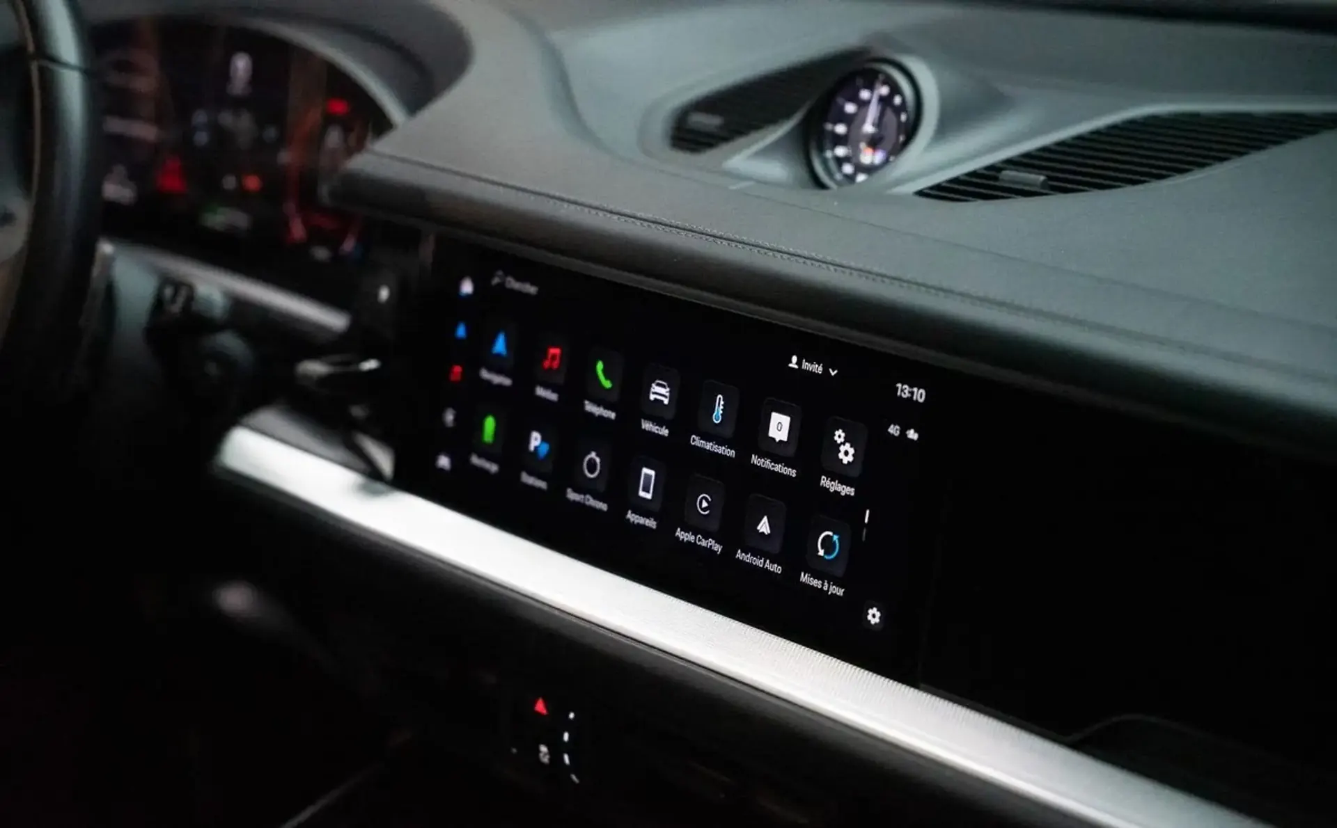 Porsche Cayenne — photo 11