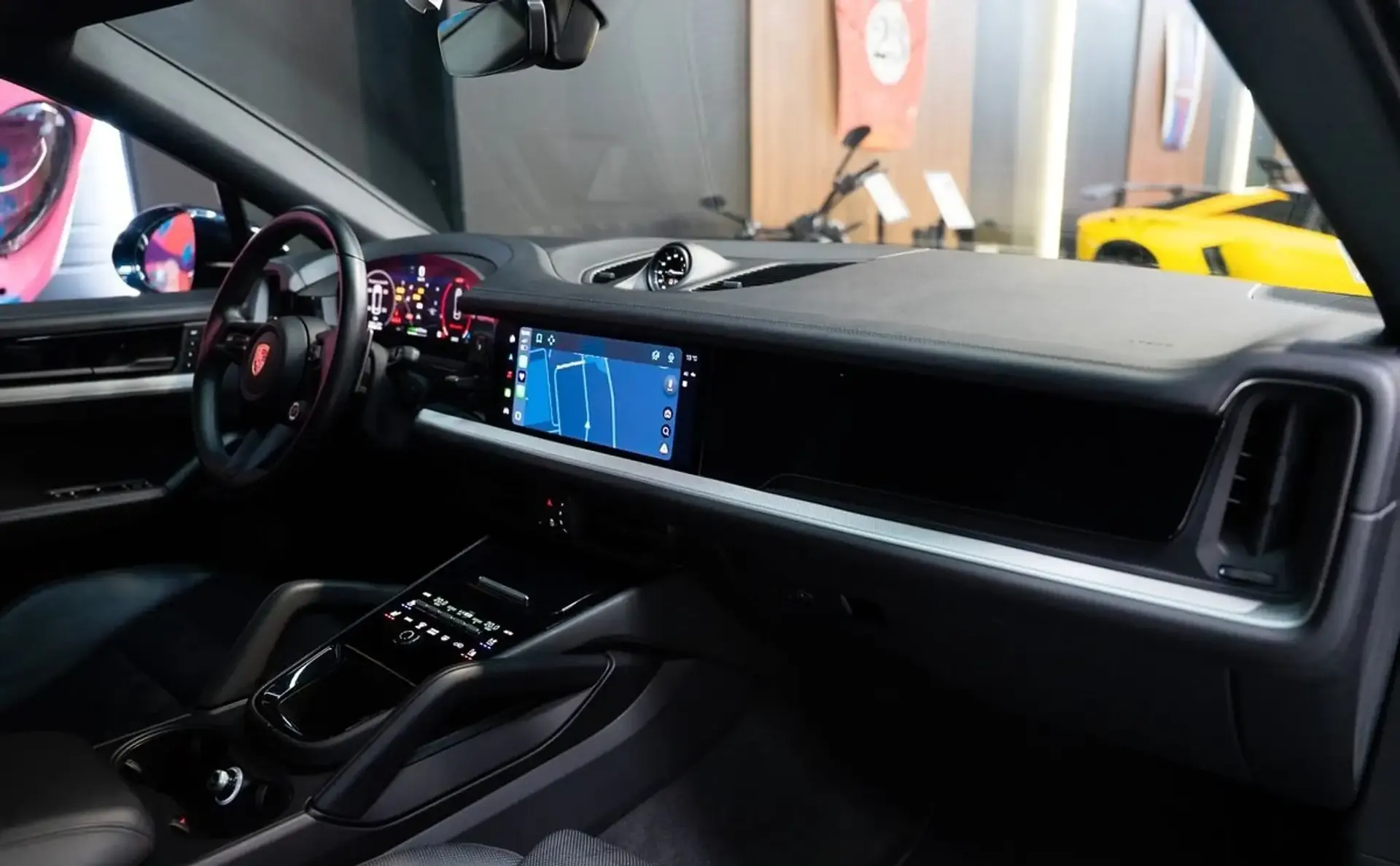 Porsche Cayenne — photo 10