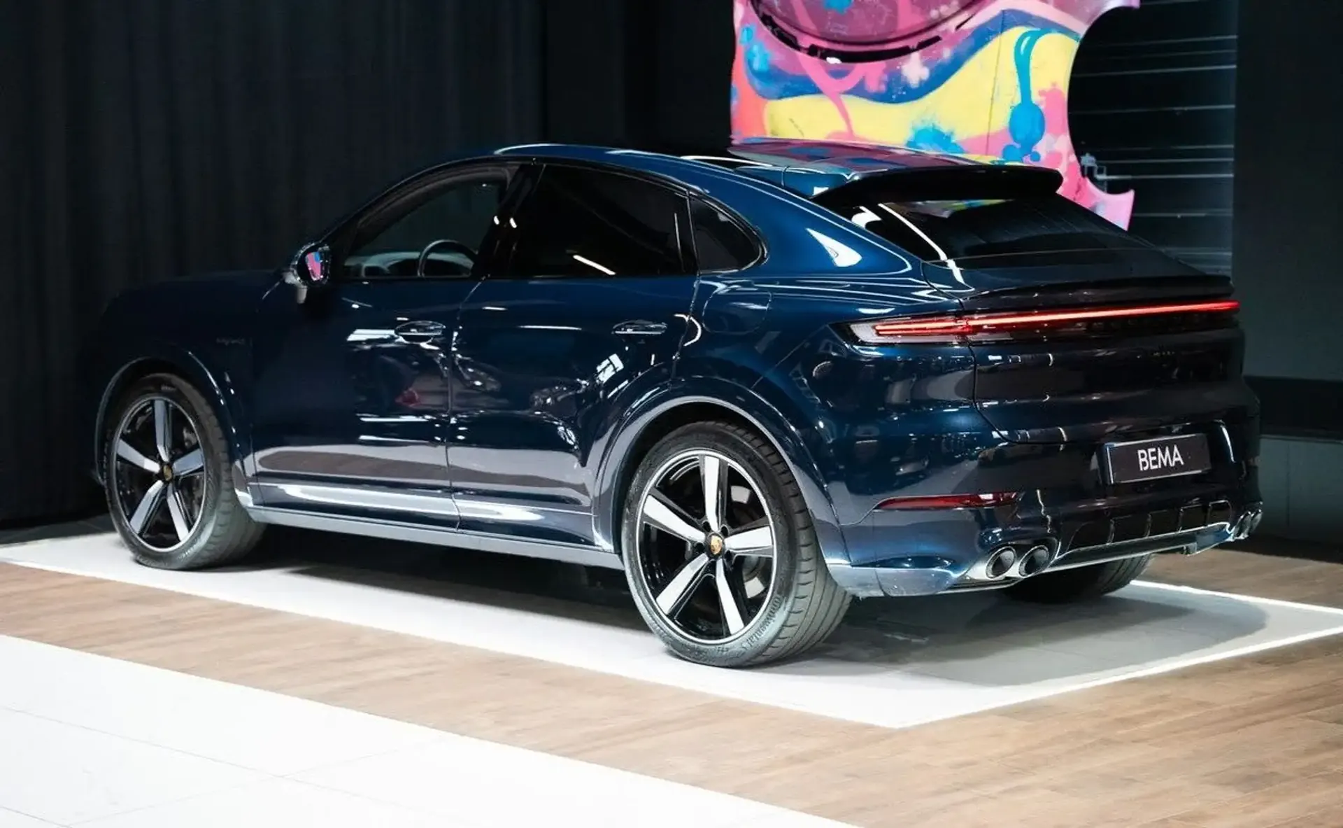 Porsche Cayenne — photo 6
