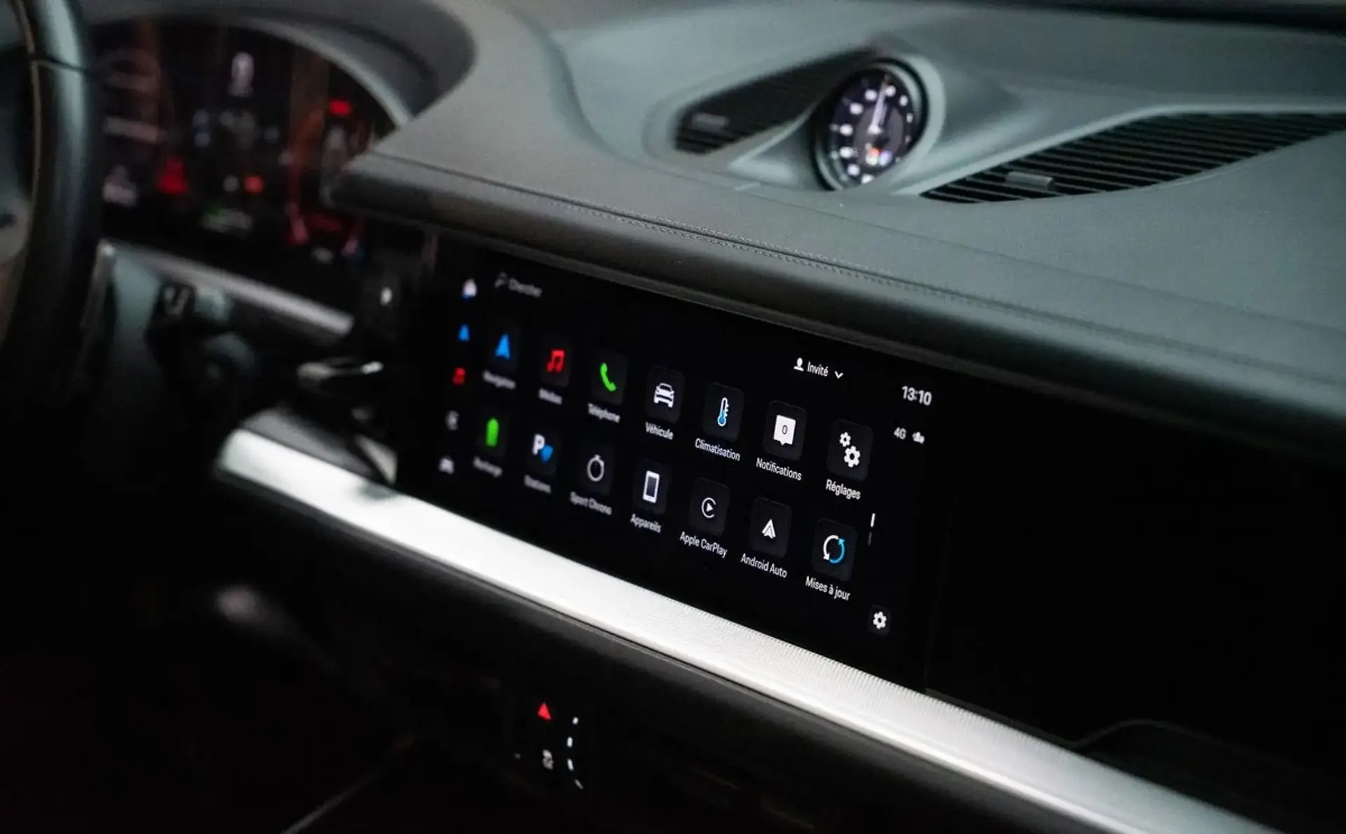Porsche Cayenne — photo 11