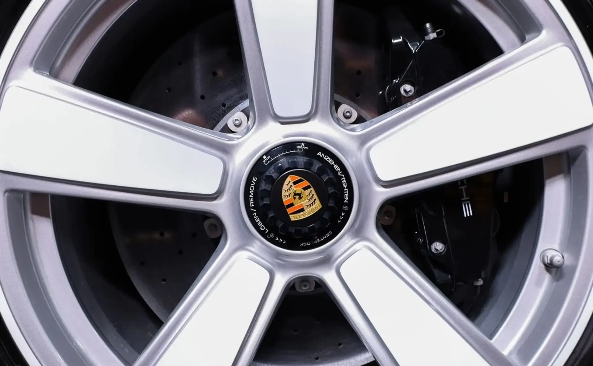 Porsche 992 — photo 10